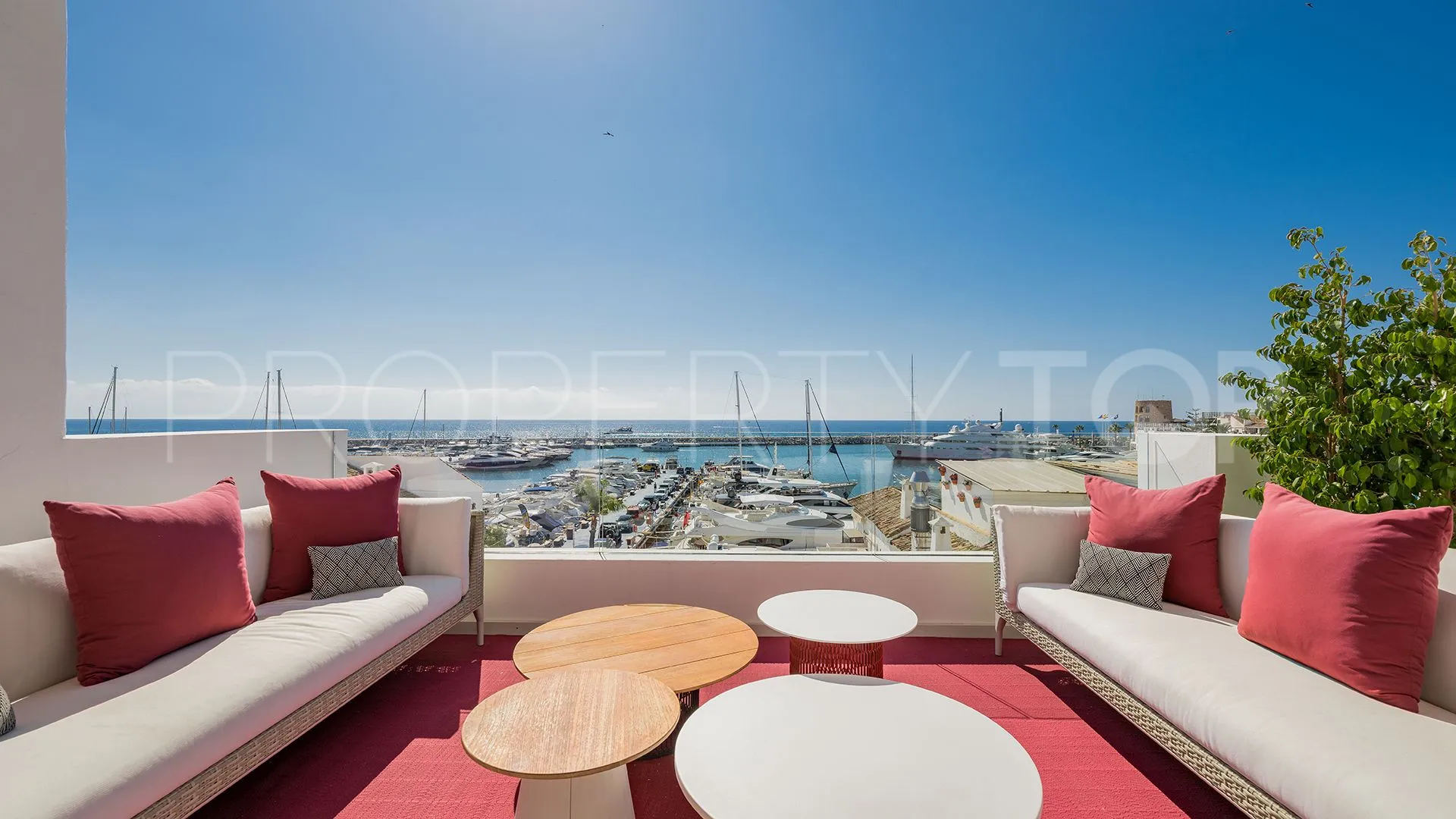 Se vende apartamento con 3 dormitorios en Marbella - Puerto Banus