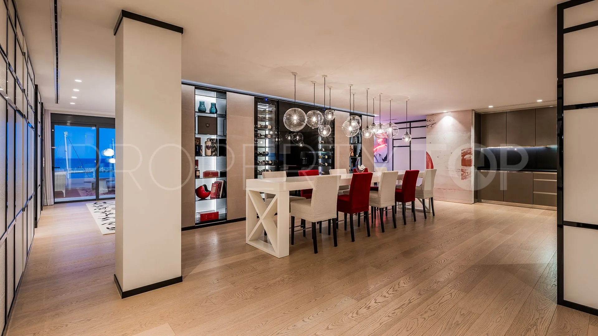 Se vende apartamento con 3 dormitorios en Marbella - Puerto Banus