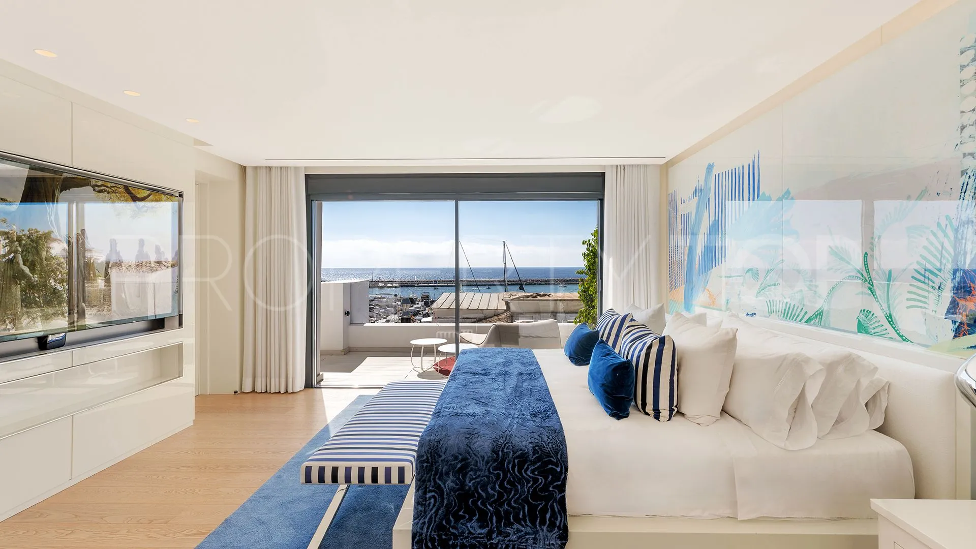 Se vende apartamento con 3 dormitorios en Marbella - Puerto Banus