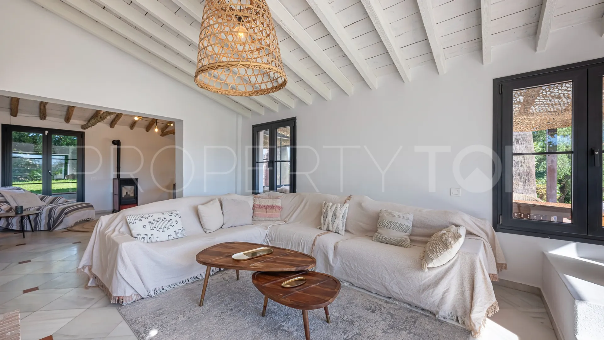 For sale villa in Guadalmina Alta with 4 bedrooms