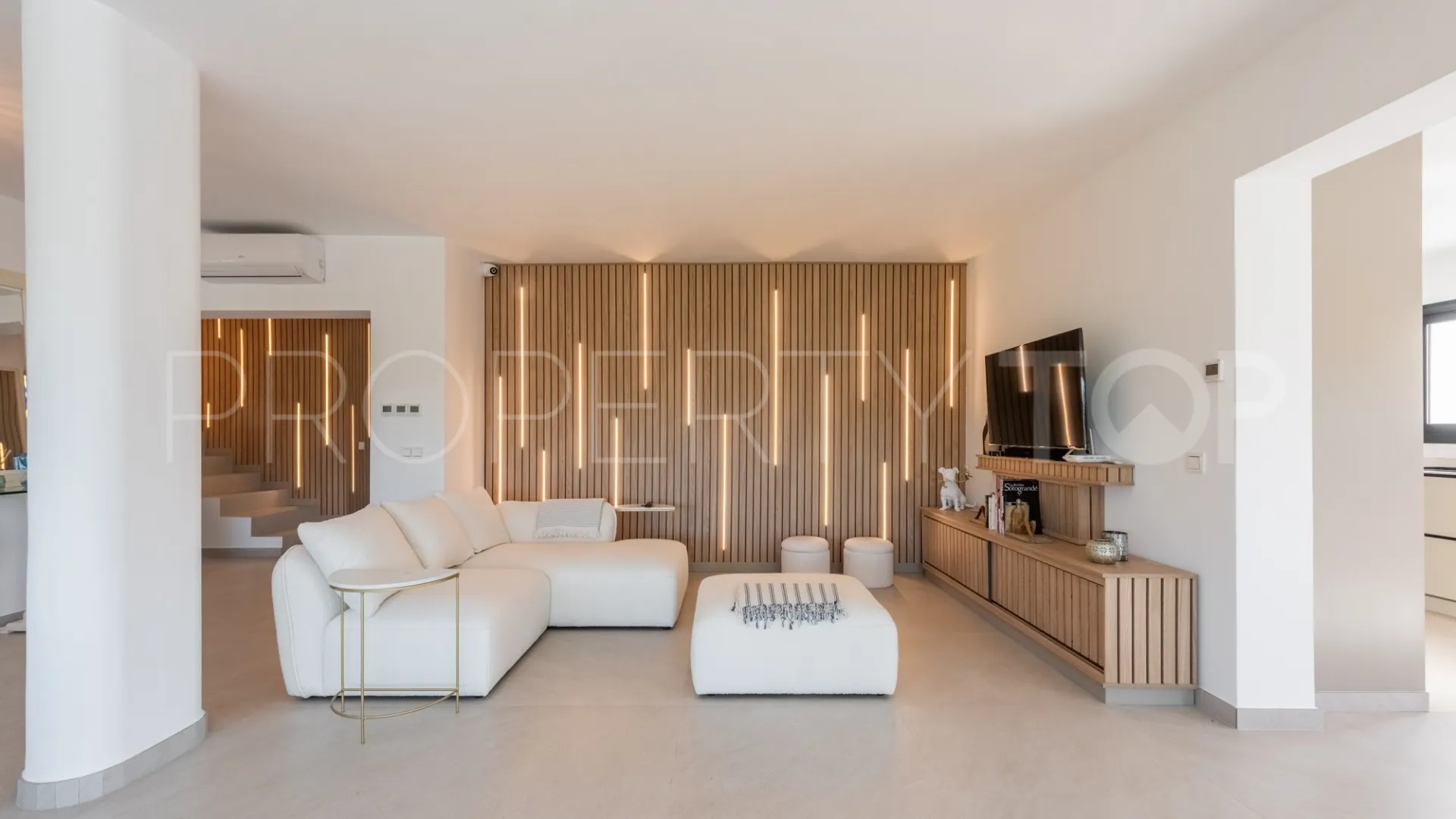 Villa for sale in Guadalmina Alta