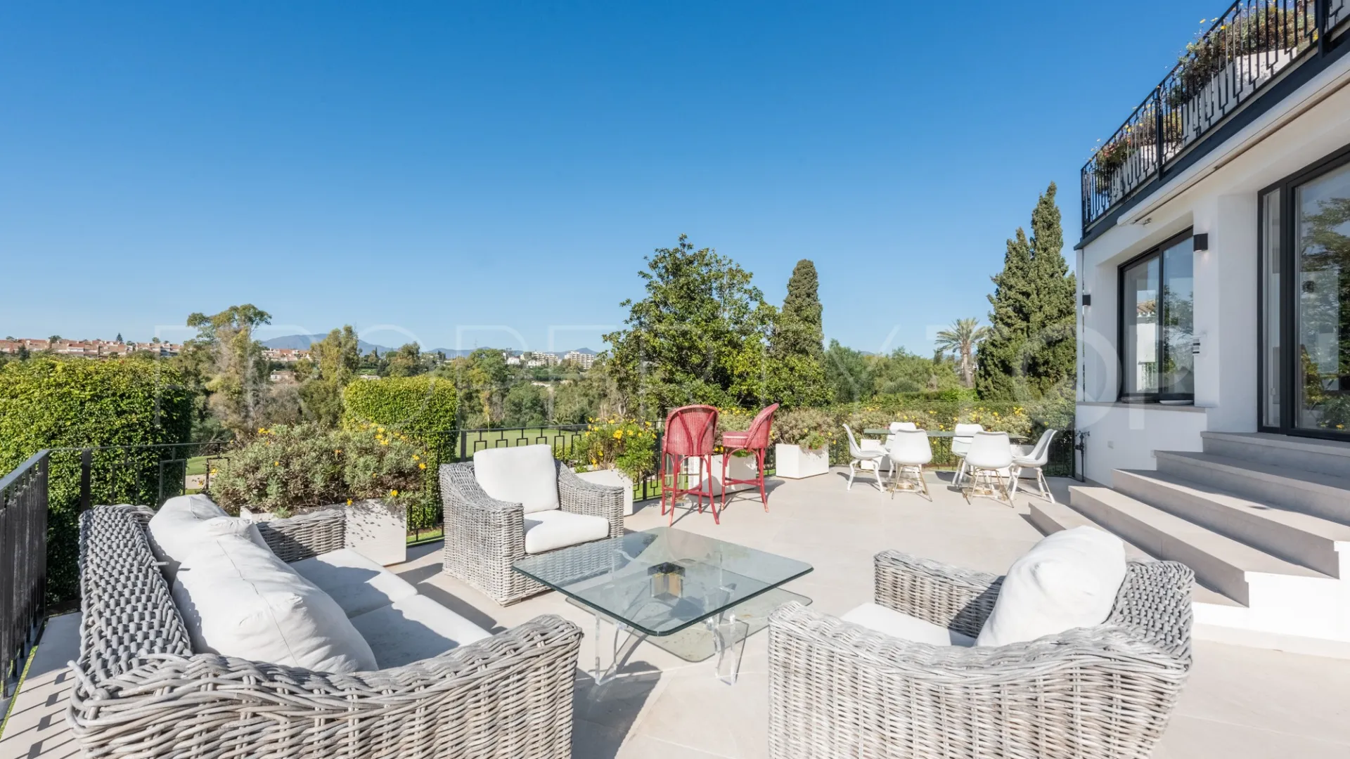 Villa for sale in Guadalmina Alta