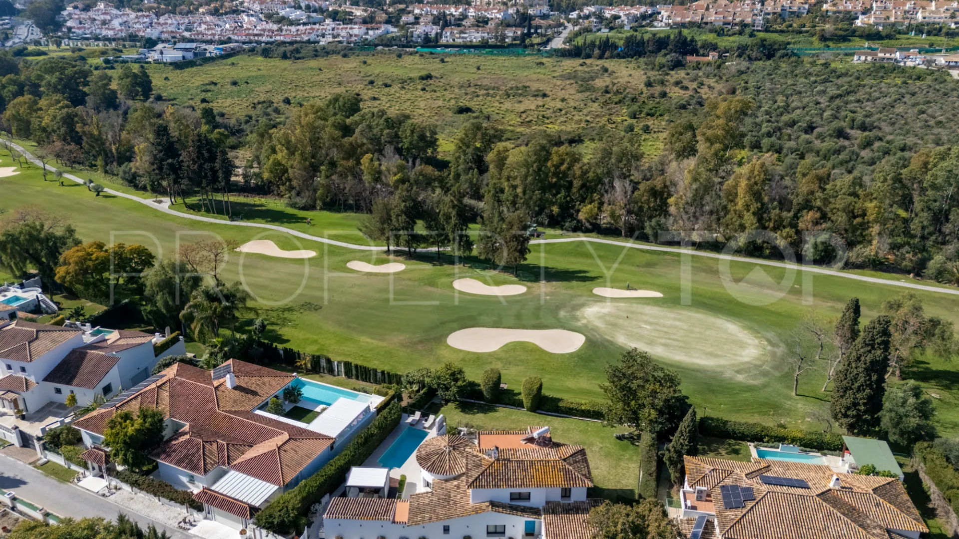 Villa for sale in Guadalmina Alta