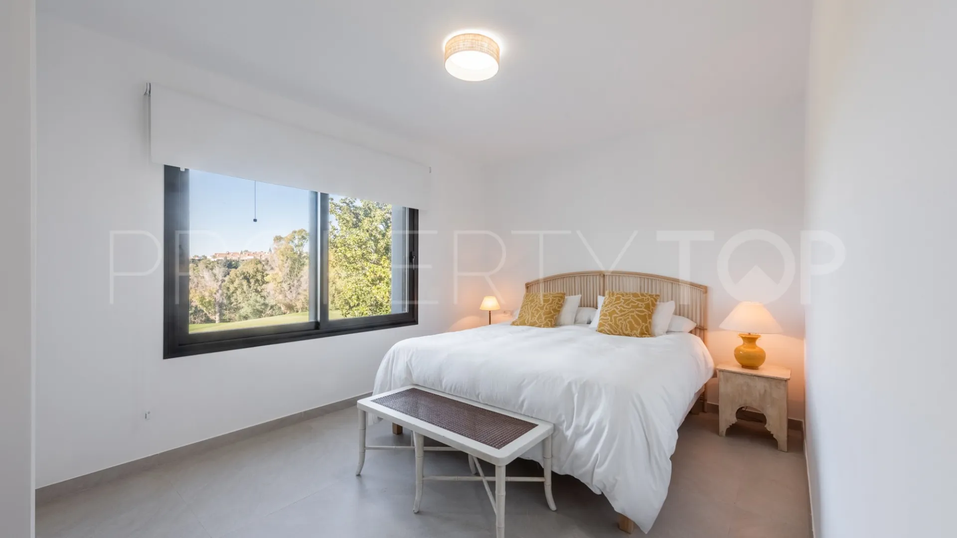 Villa for sale in Guadalmina Alta