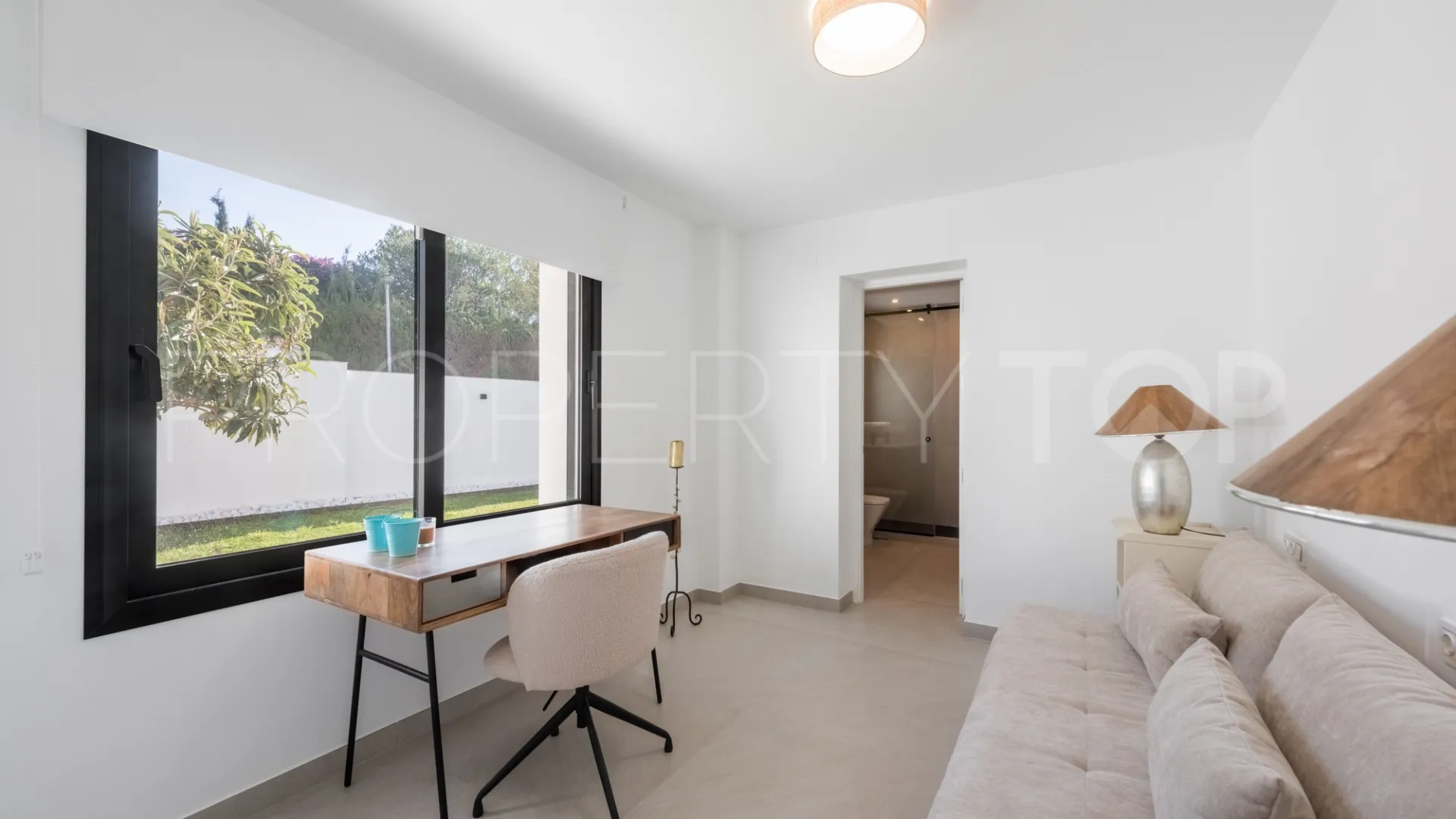 Villa for sale in Guadalmina Alta