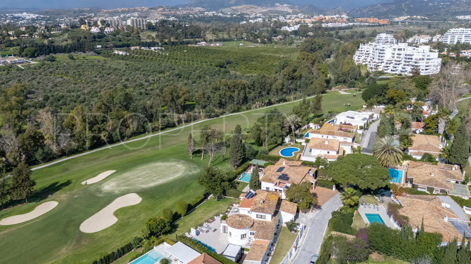 Villa for sale in Guadalmina Alta