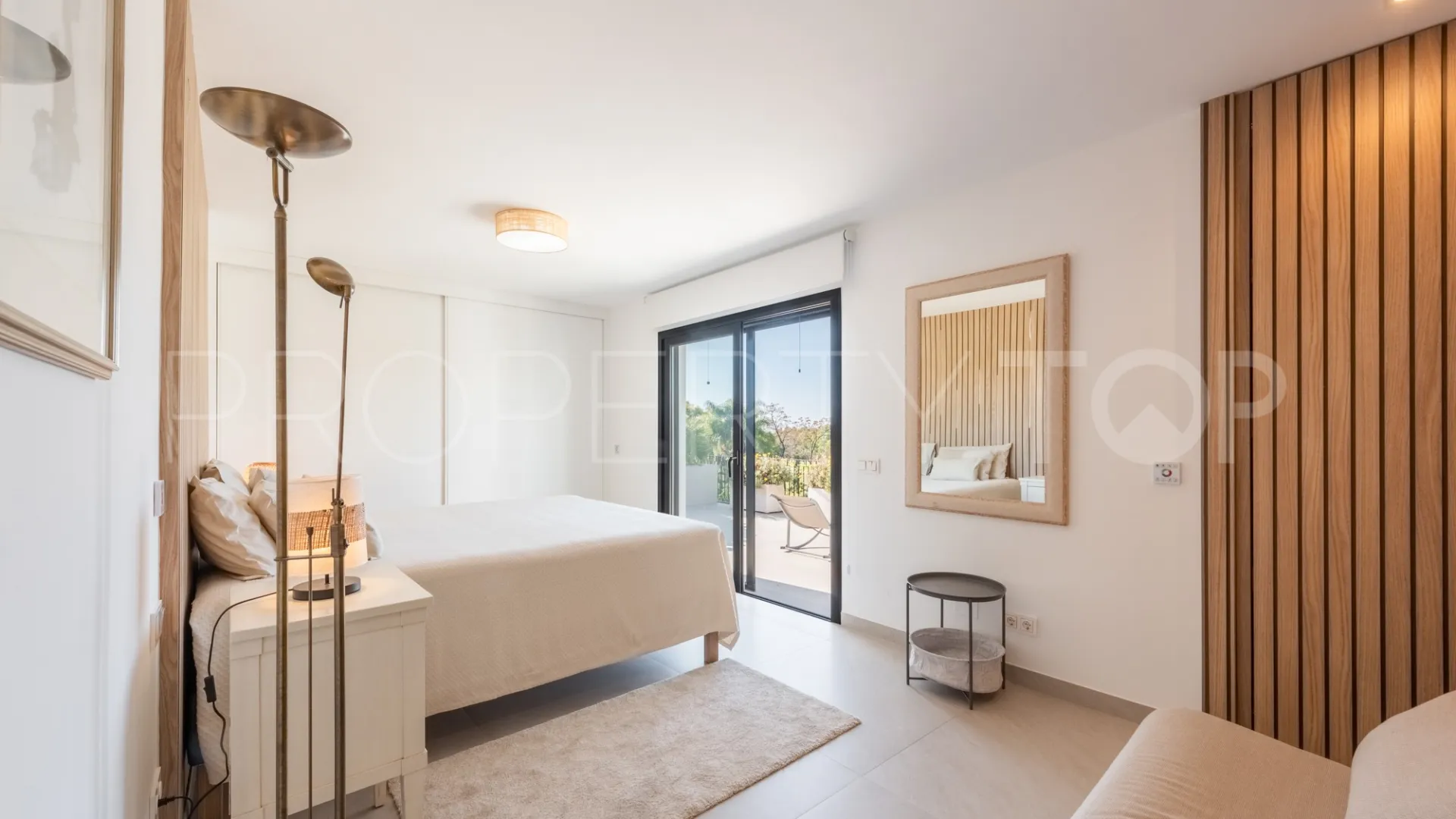 Villa for sale in Guadalmina Alta