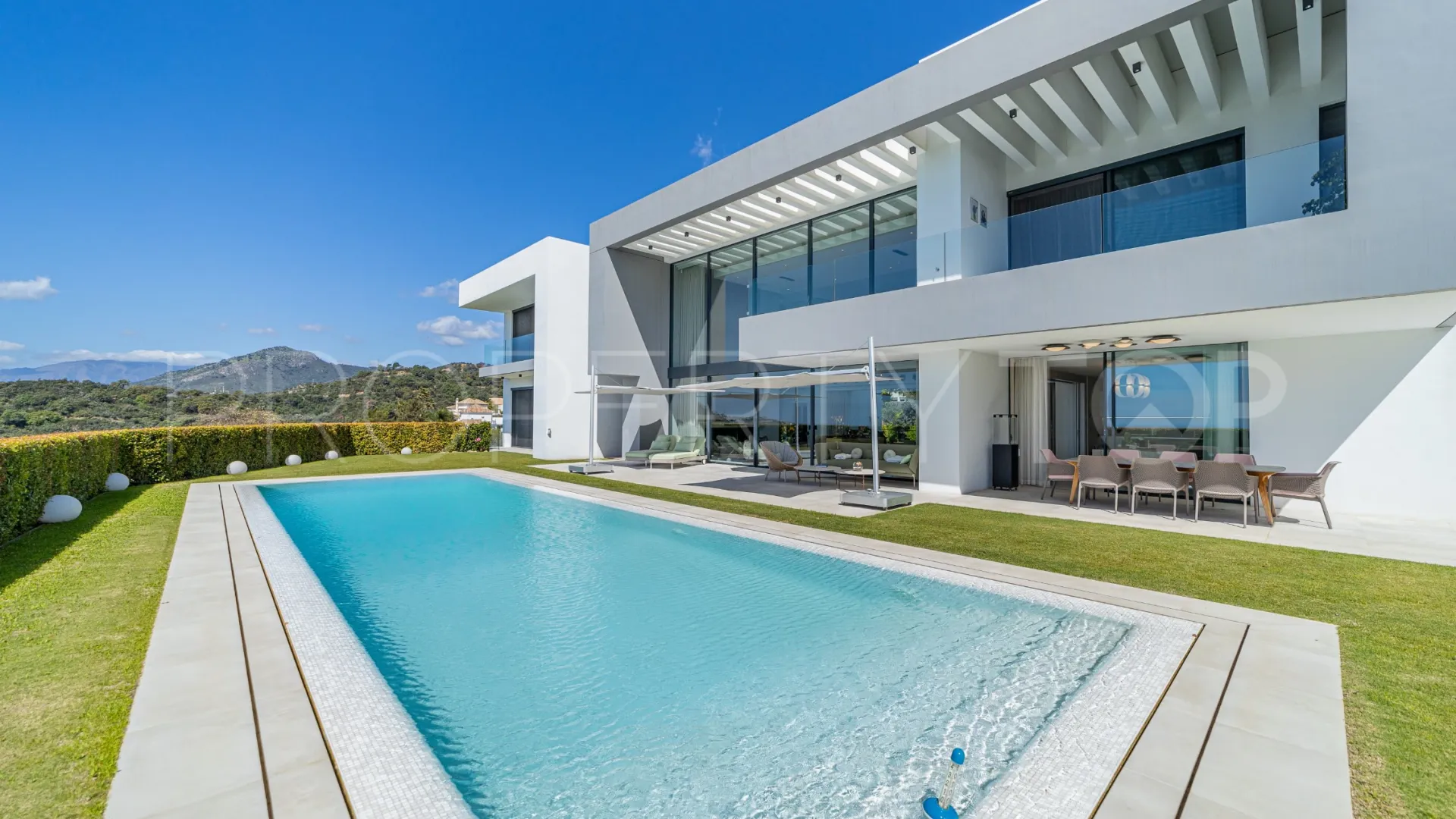 For sale 6 bedrooms villa in Los Arqueros