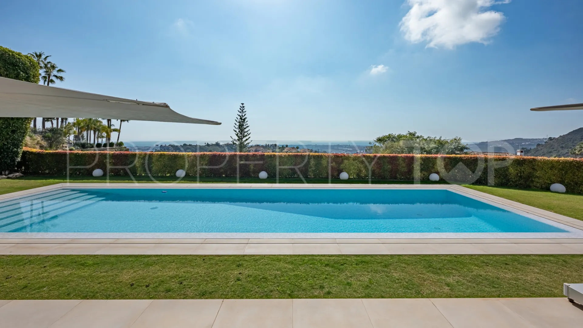 For sale 6 bedrooms villa in Los Arqueros