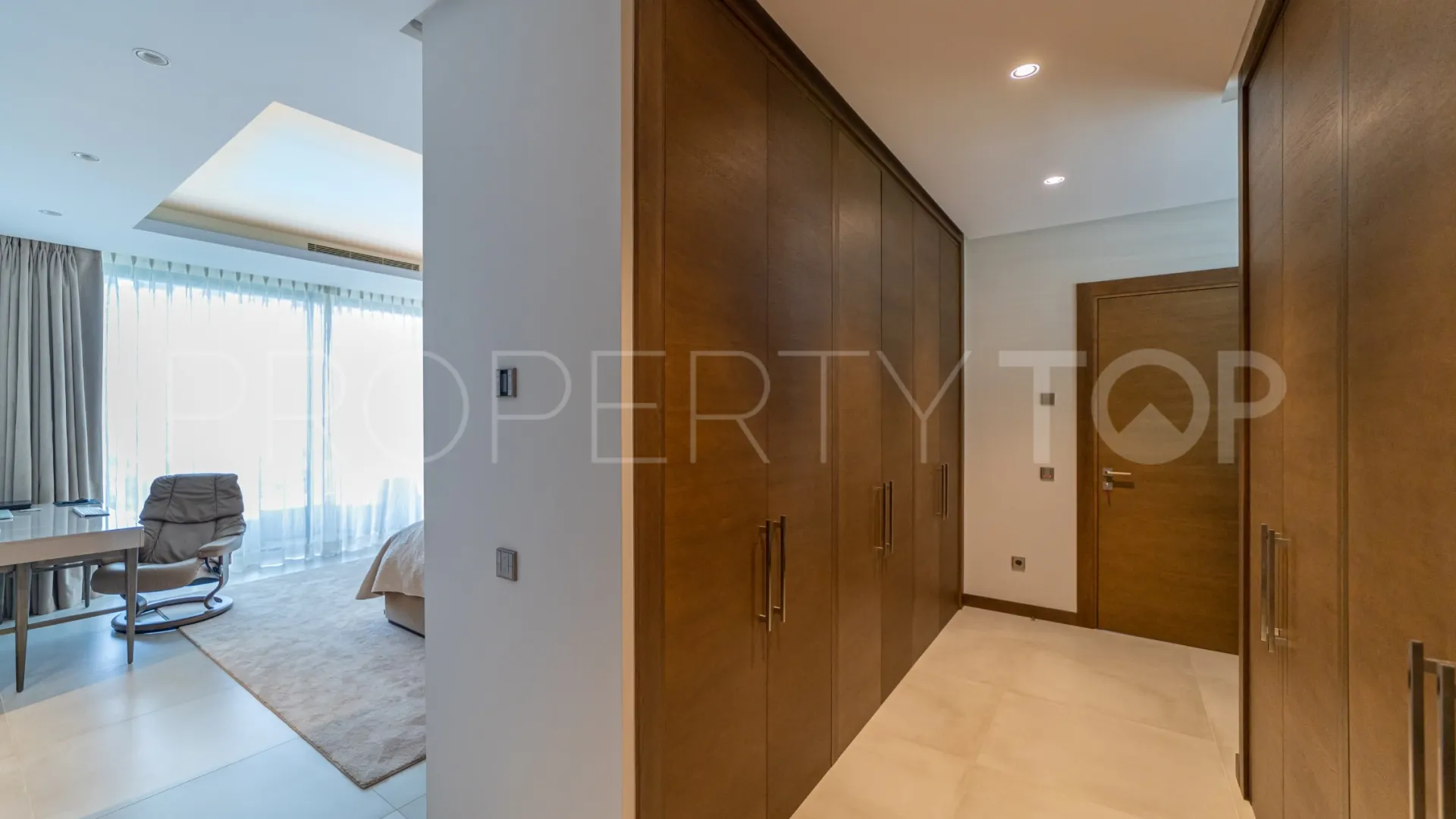 For sale 6 bedrooms villa in Los Arqueros