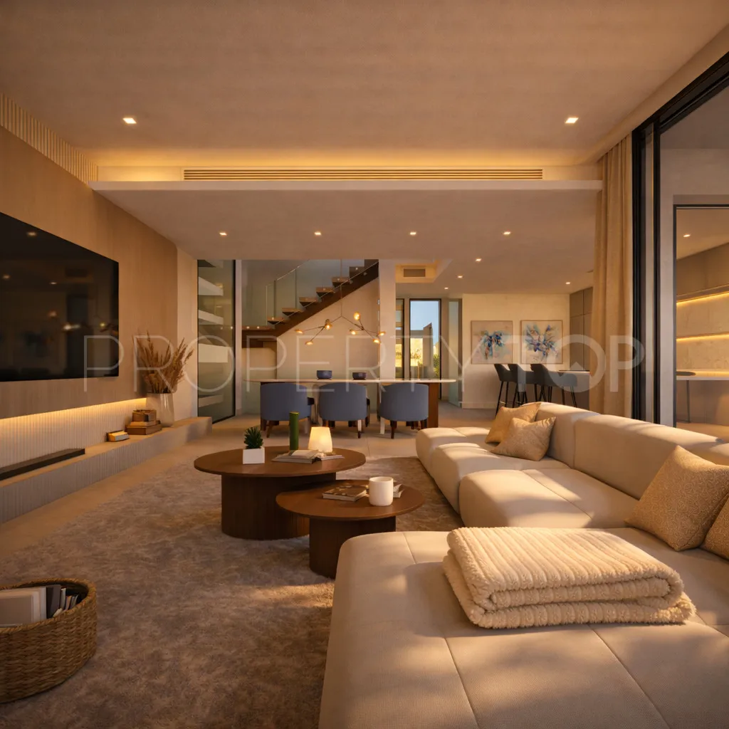 3 bedrooms Estepona Golf villa for sale