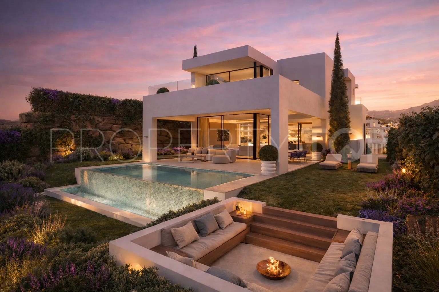 3 bedrooms Estepona Golf villa for sale