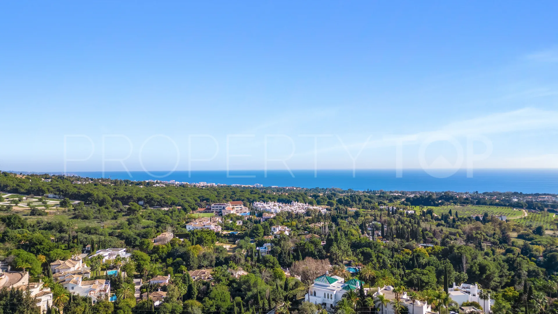For sale Marbella Hill Club town house