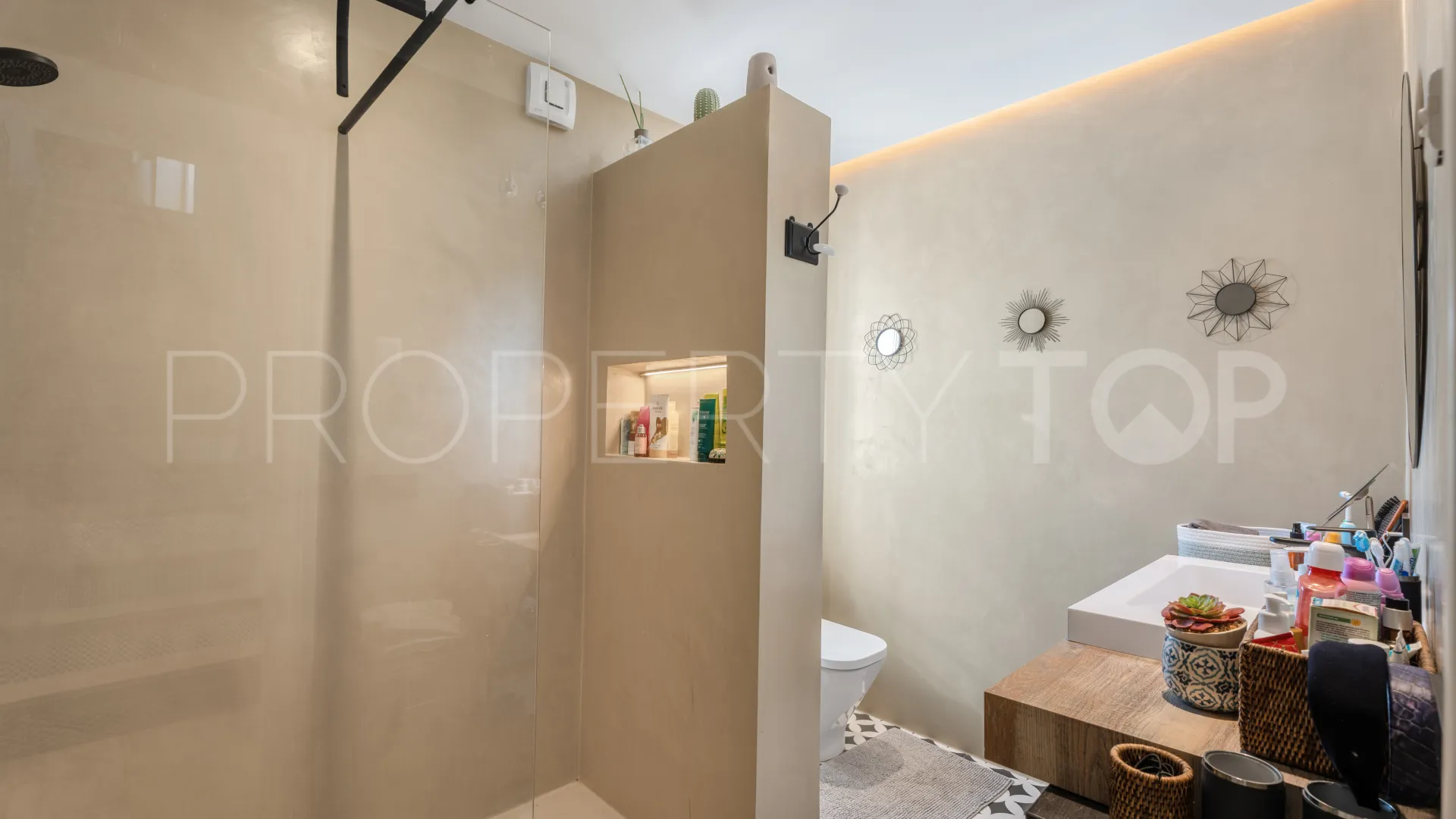 For sale Marbella Hill Club town house
