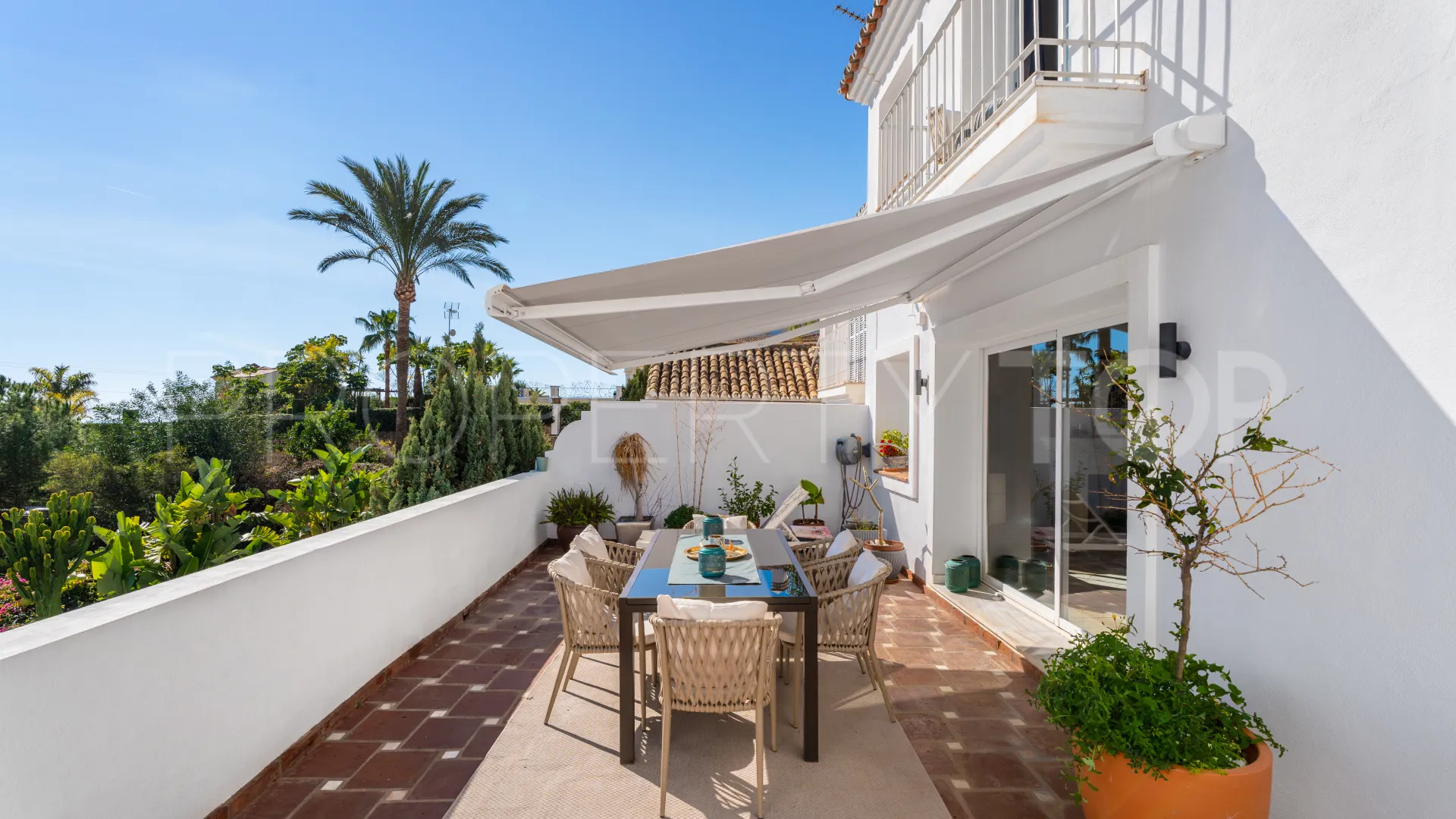 For sale Marbella Hill Club town house