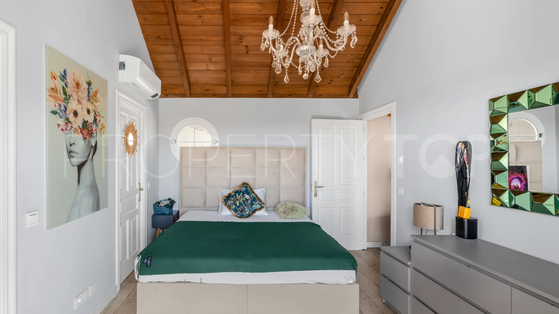 For sale Marbella Hill Club town house