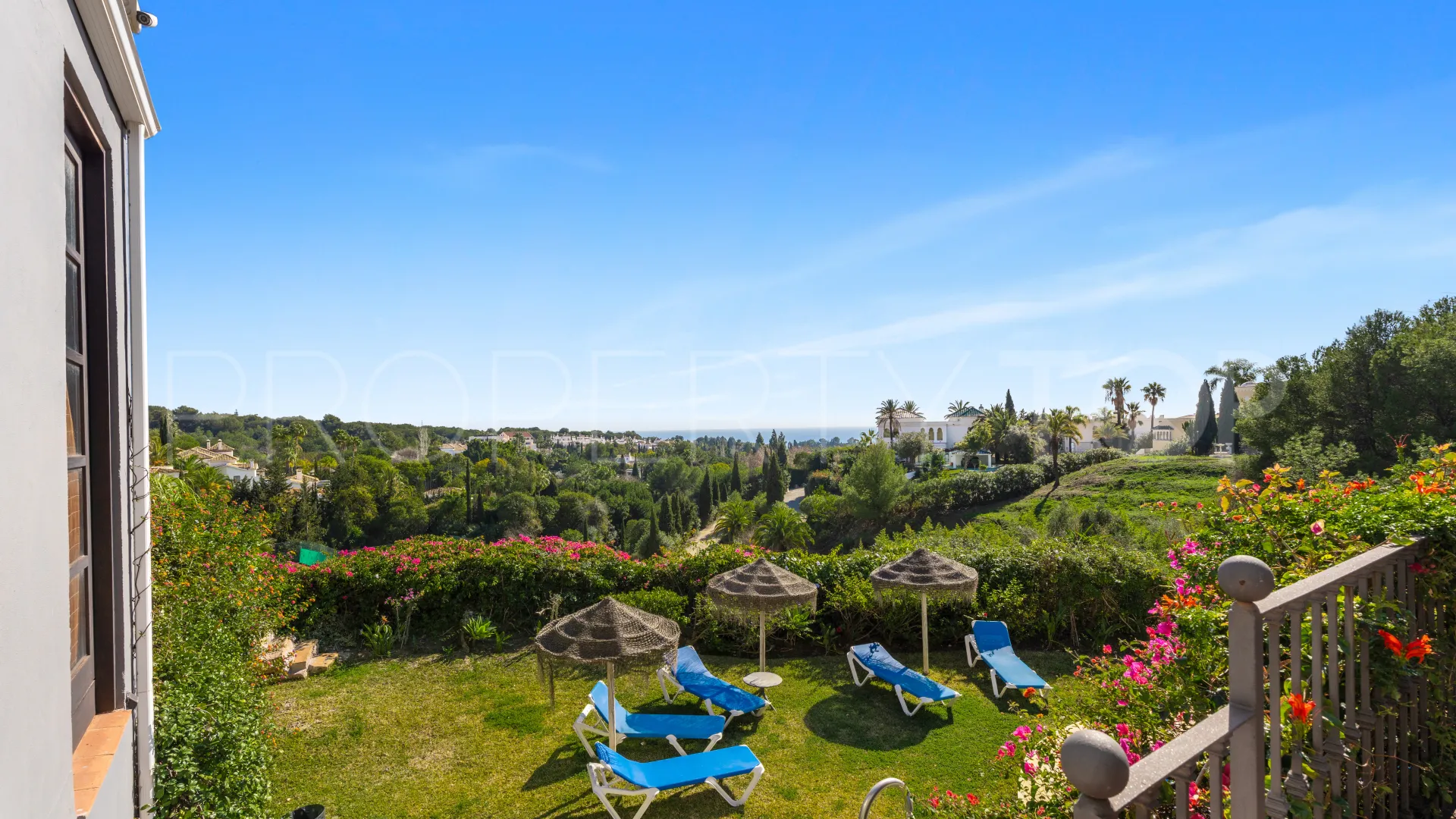 For sale Marbella Hill Club town house