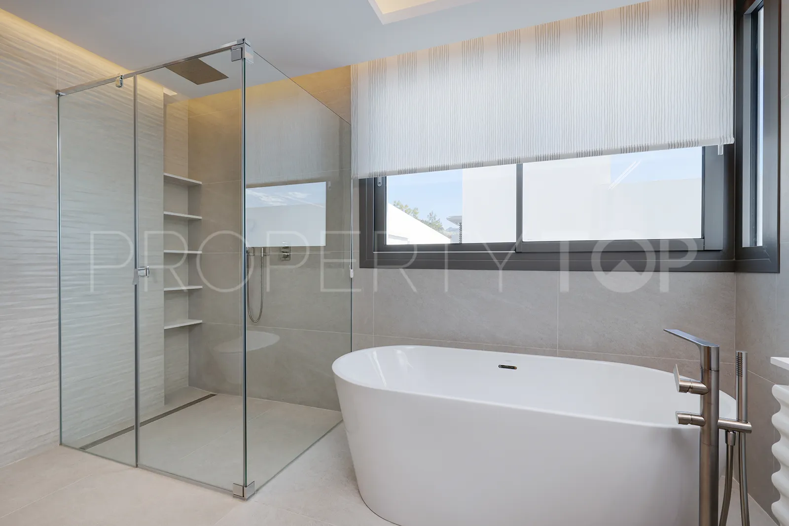 5 bedrooms apartment in Real de La Quinta for sale