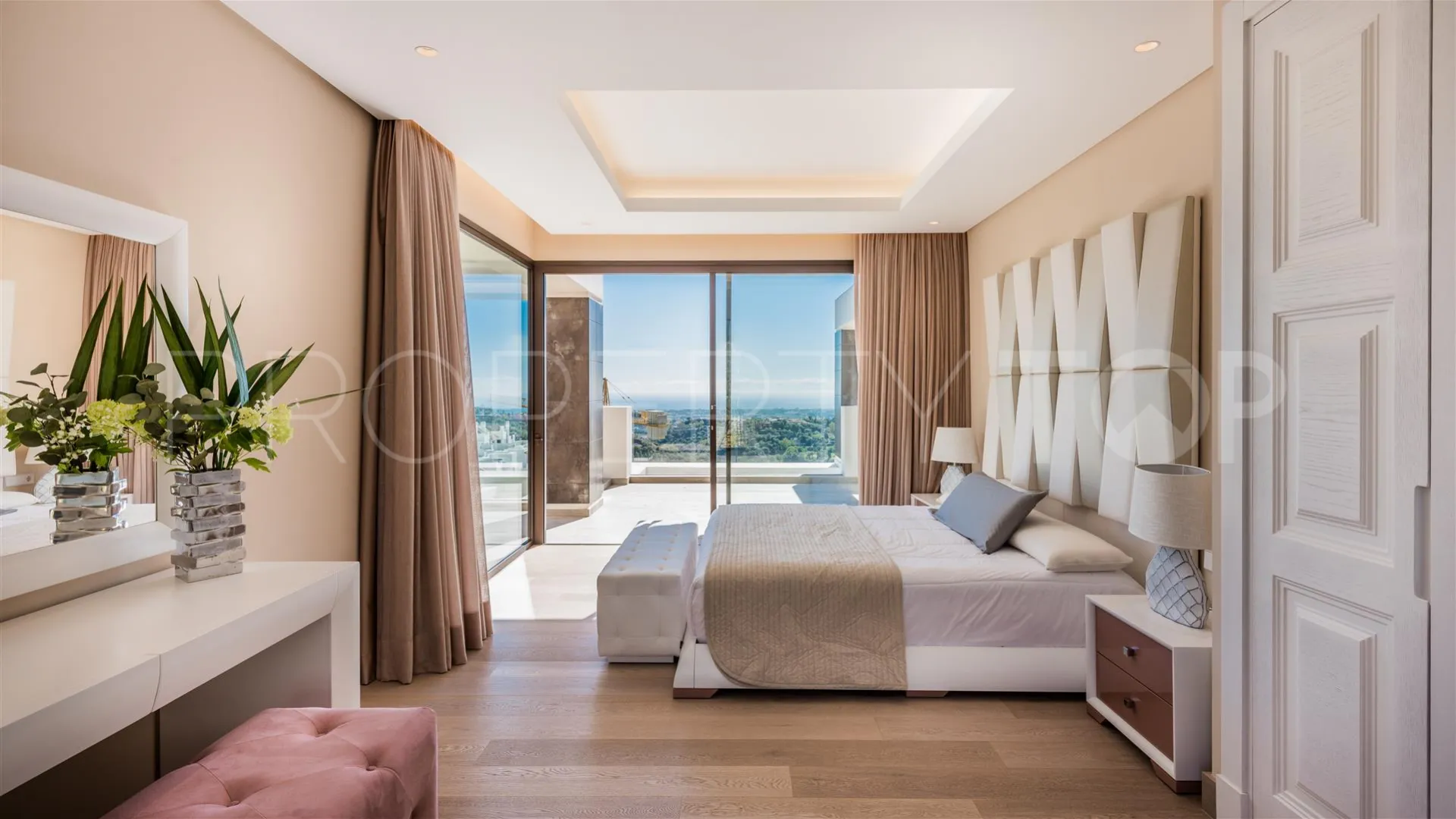 La Reserva de Alcuzcuz 9 bedrooms villa for sale