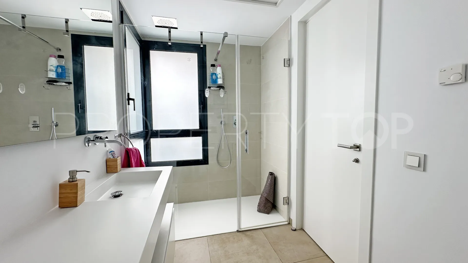 For sale apartment with 3 bedrooms in El Campanario Hills