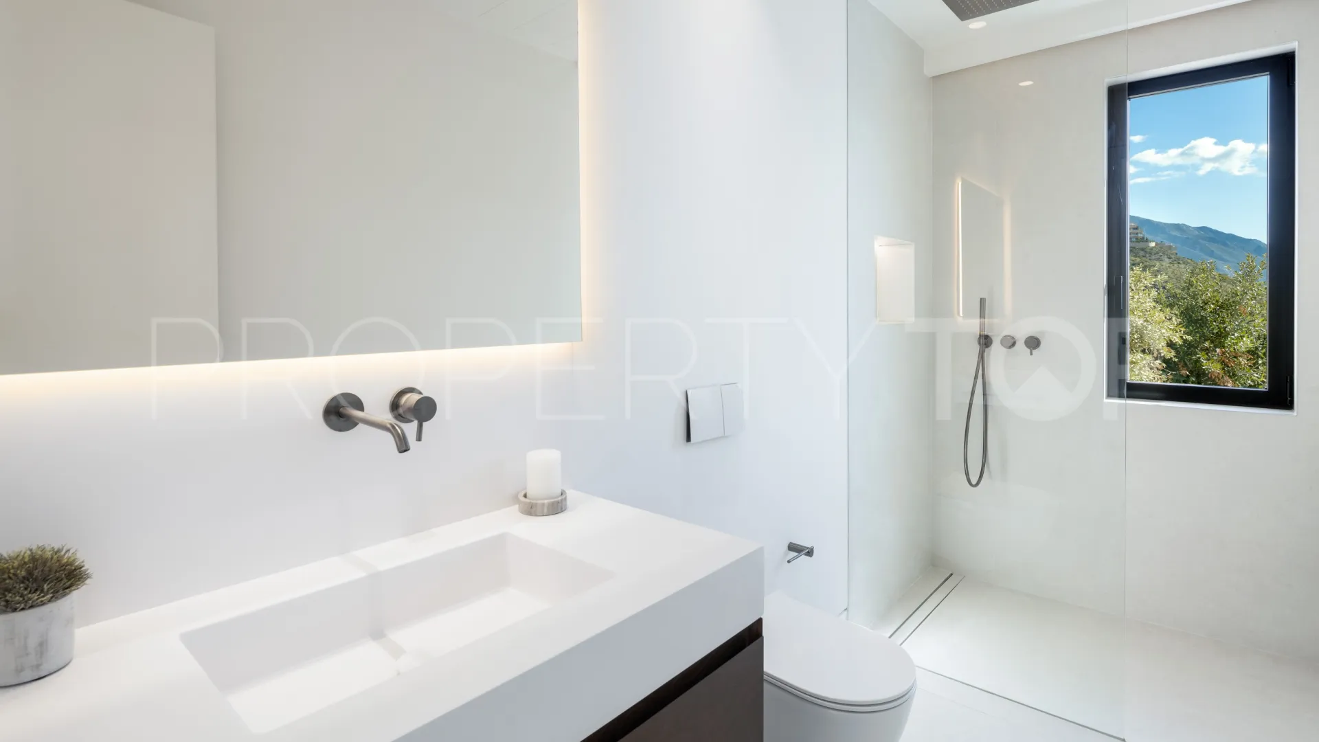 6 bedrooms Lomas de La Quinta villa for sale