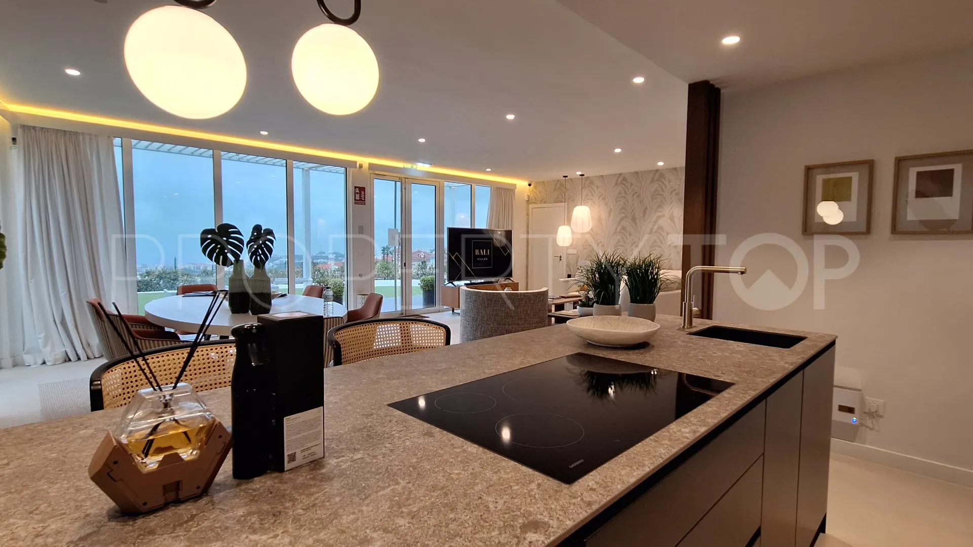 Villa for sale in Cala de Mijas with 3 bedrooms