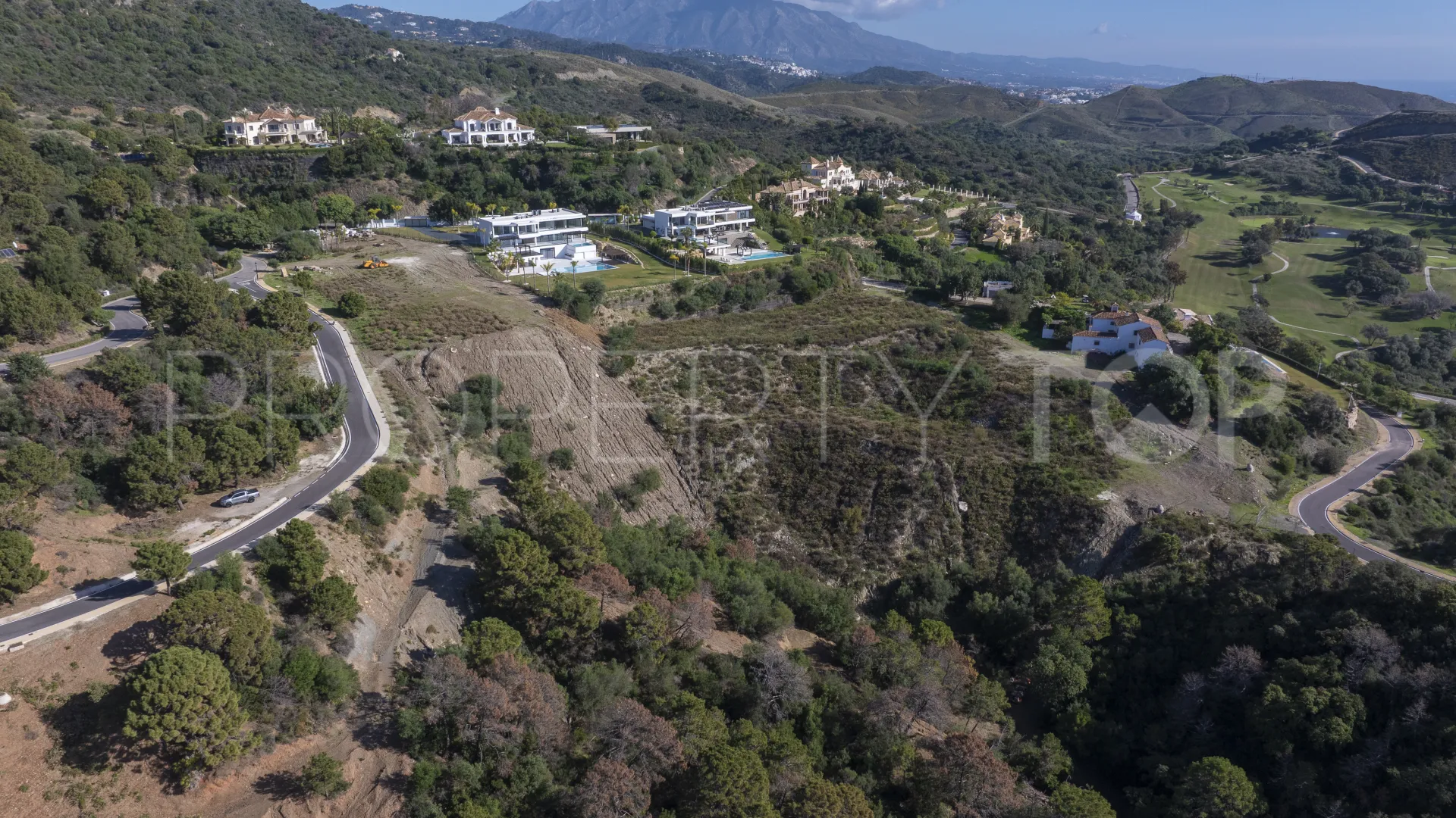 Plot for sale in Marbella Club Golf Resort with 5 bedrooms