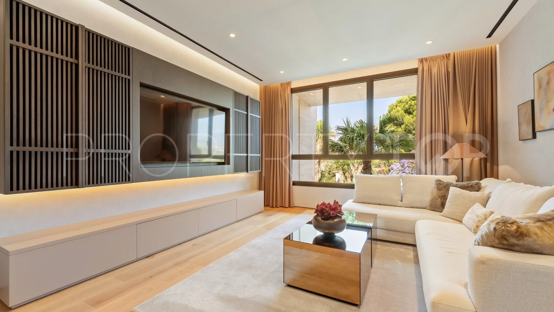 Duplex penthouse for sale in Epic Marbella with 4 bedrooms