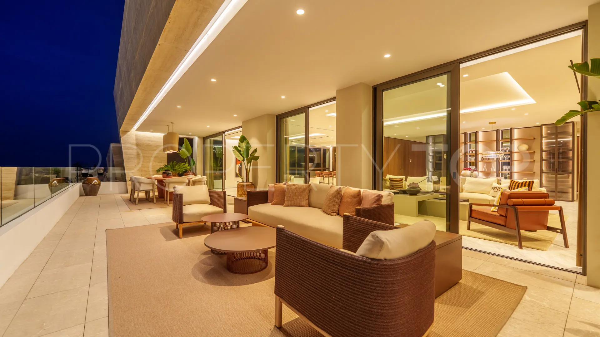 Duplex penthouse for sale in Epic Marbella with 4 bedrooms