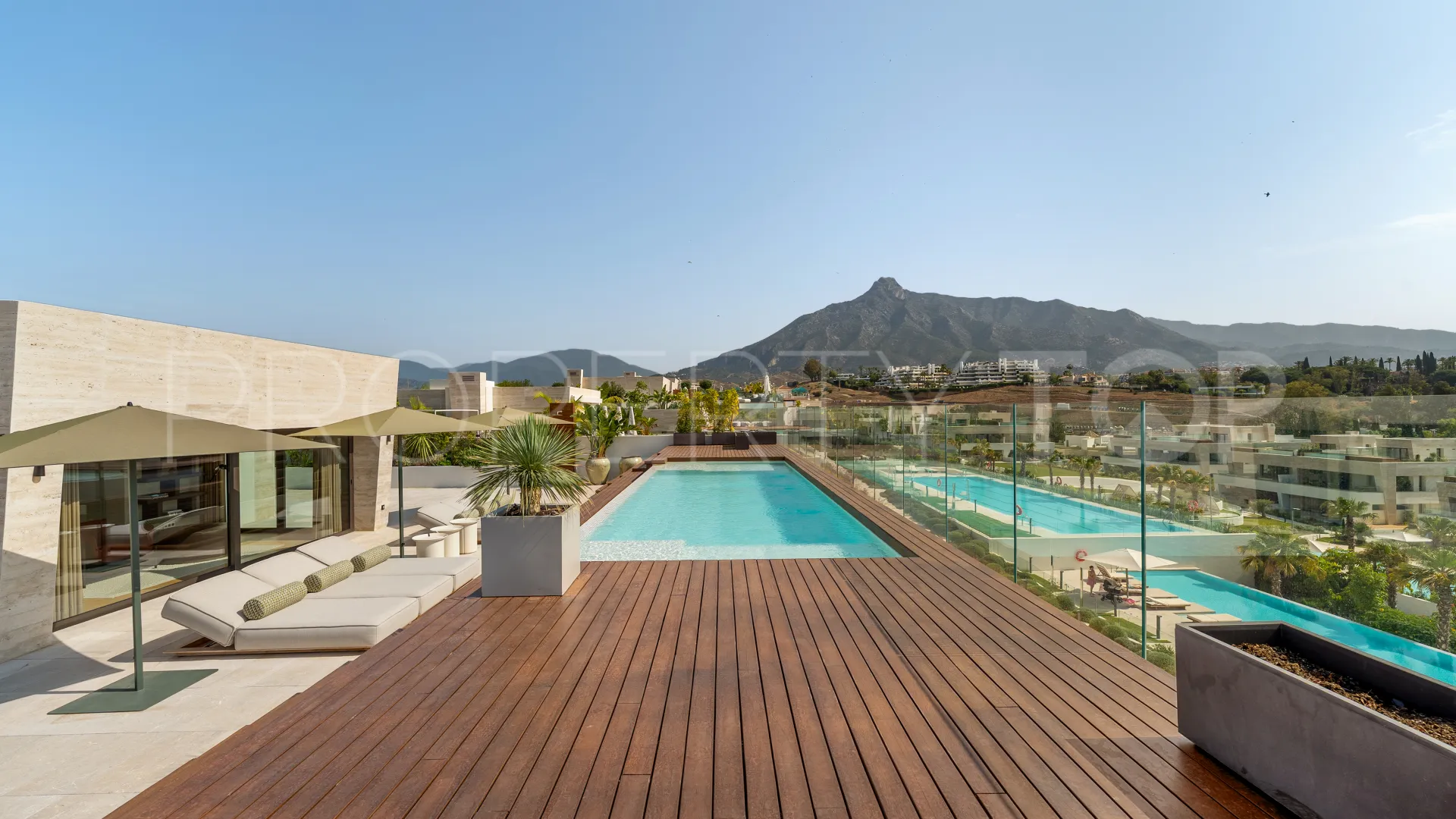 Duplex penthouse for sale in Epic Marbella with 4 bedrooms