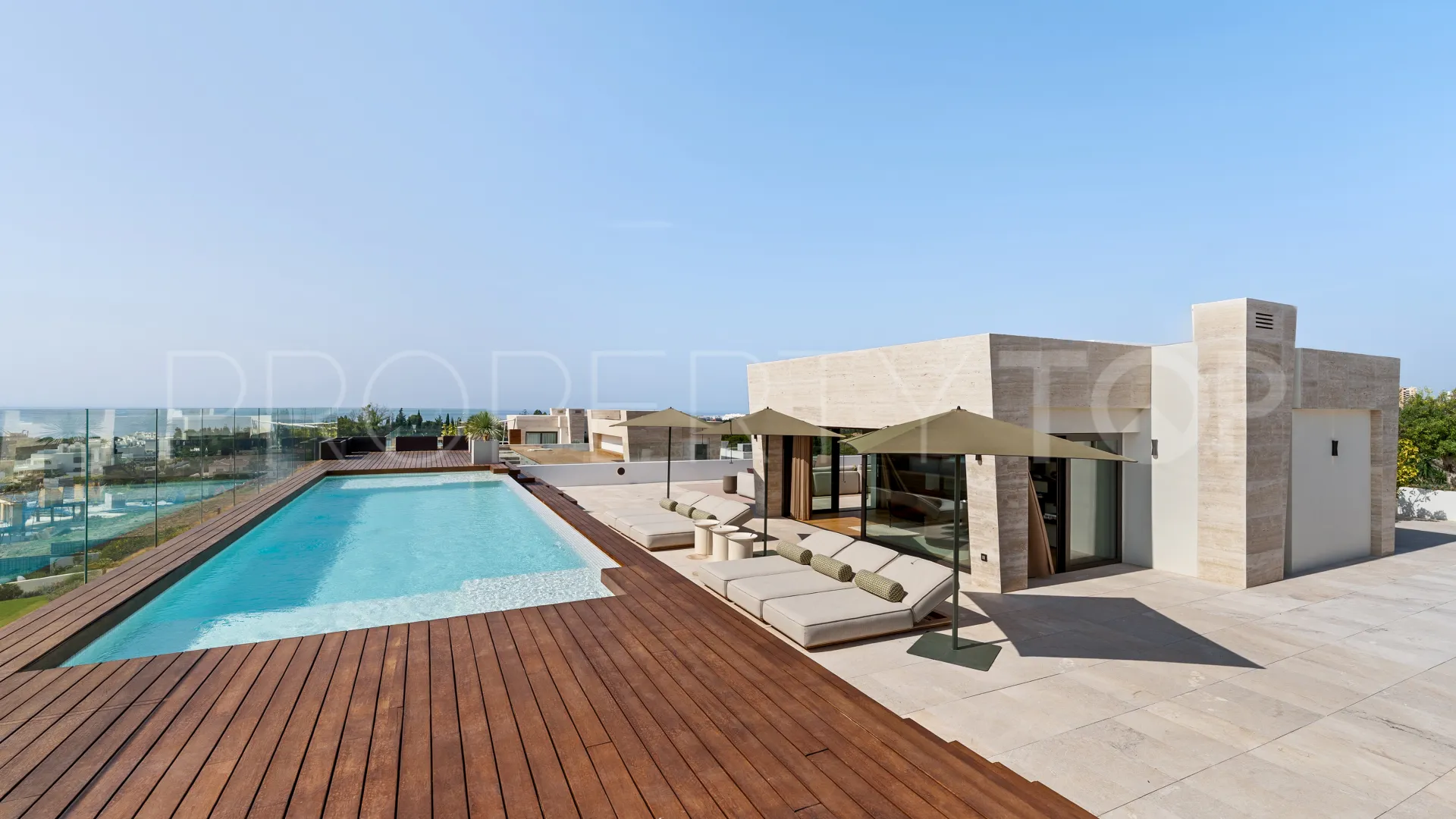 Duplex penthouse for sale in Epic Marbella with 4 bedrooms