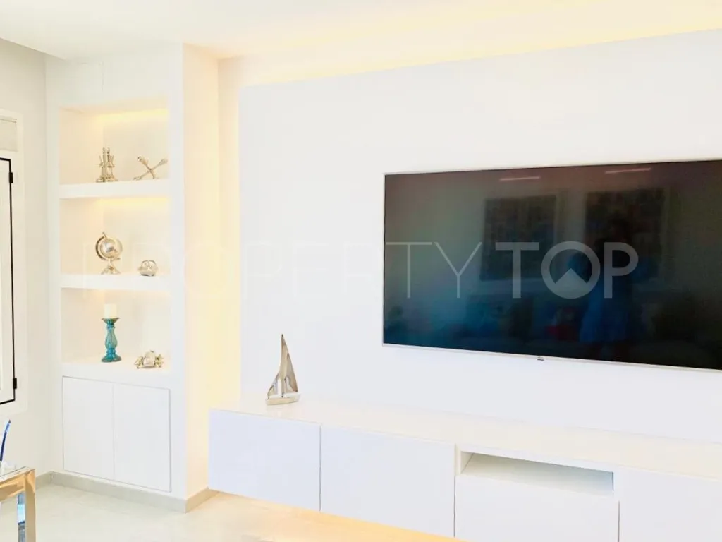 Apartamento en venta en Marbella - Puerto Banus con 2 dormitorios