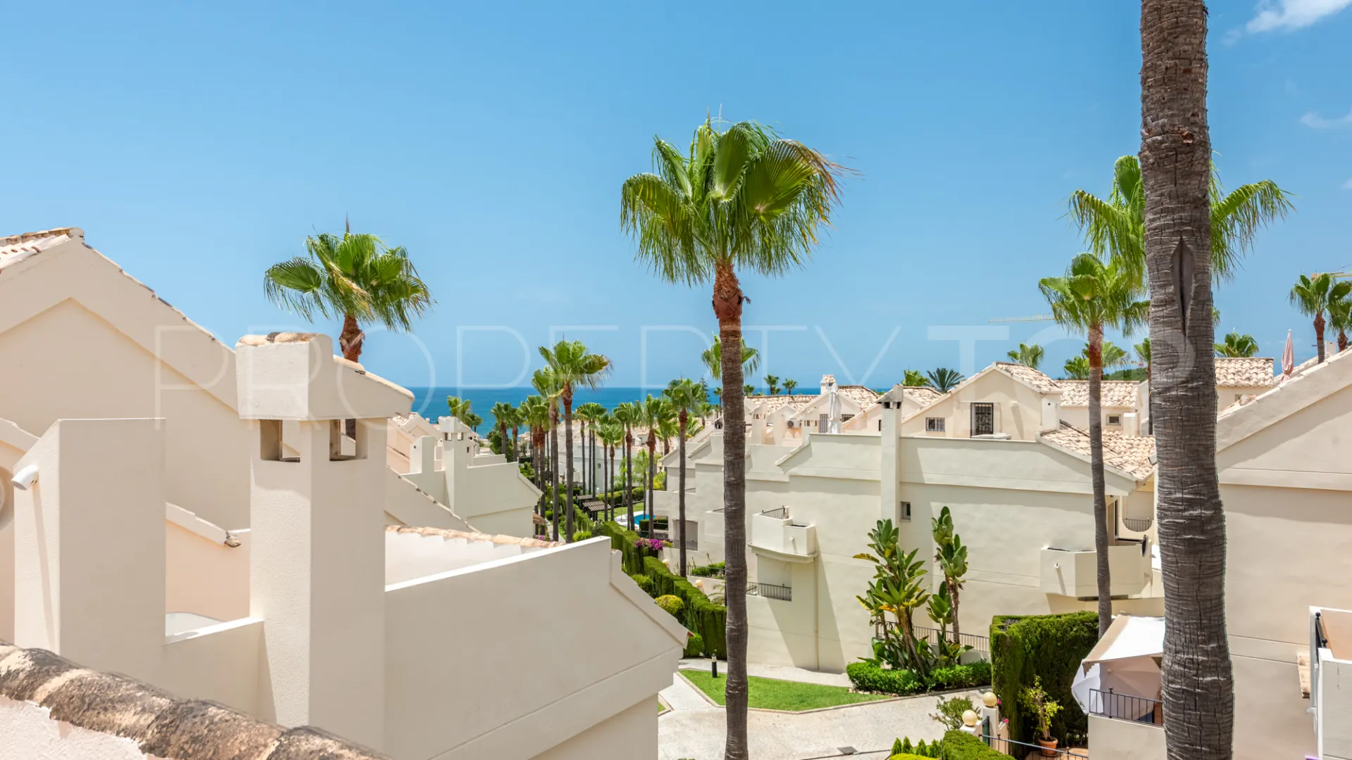 Adosado en venta en Marbella Este con 3 dormitorios