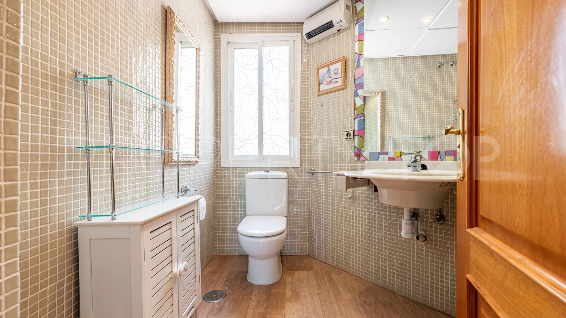 Adosado en venta en Marbella Este con 3 dormitorios