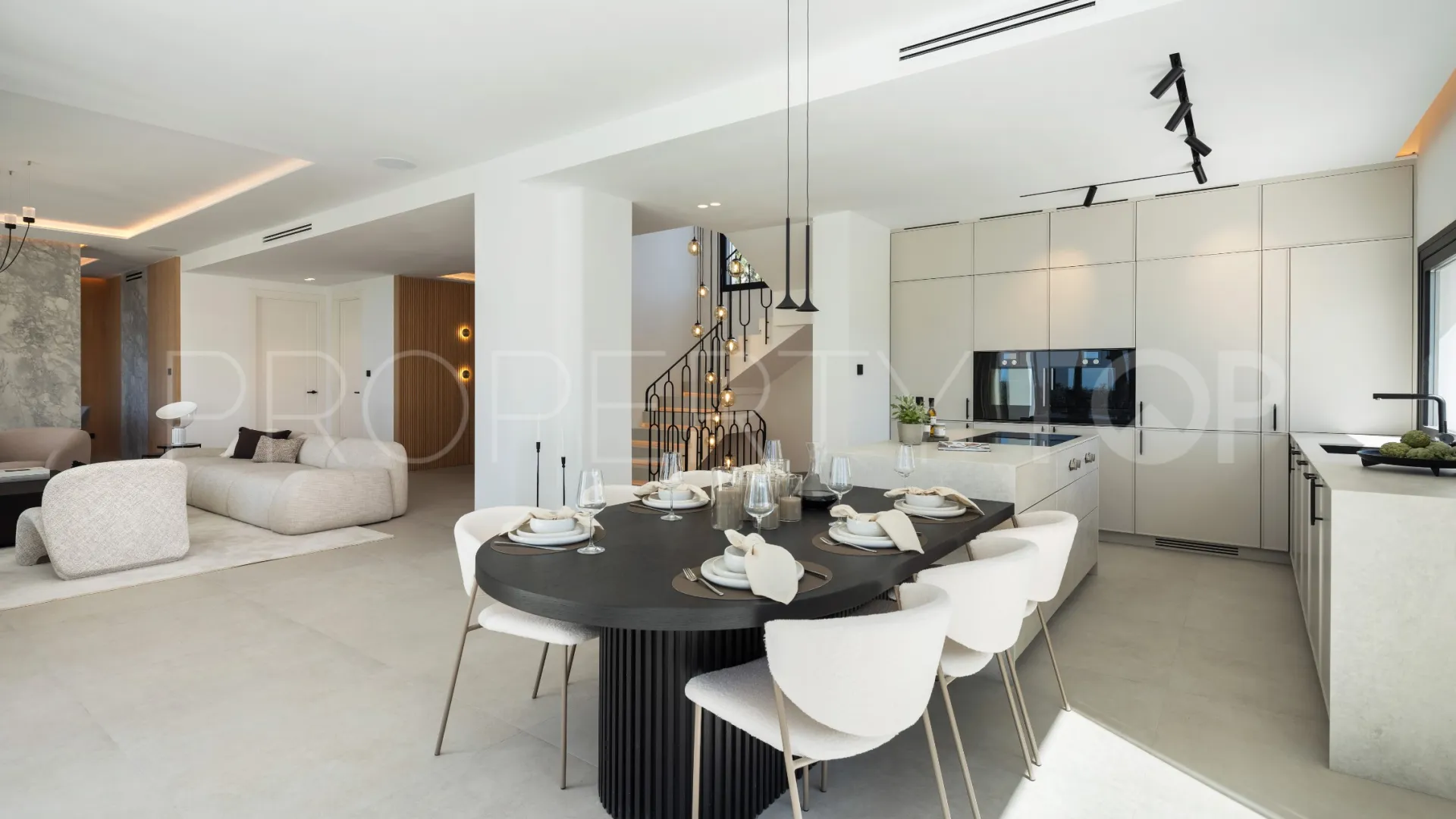 Villa en venta en Los Arqueros con 5 dormitorios