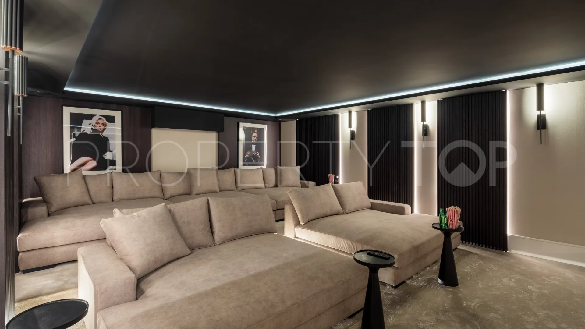 Villa en venta en Los Arqueros con 5 dormitorios