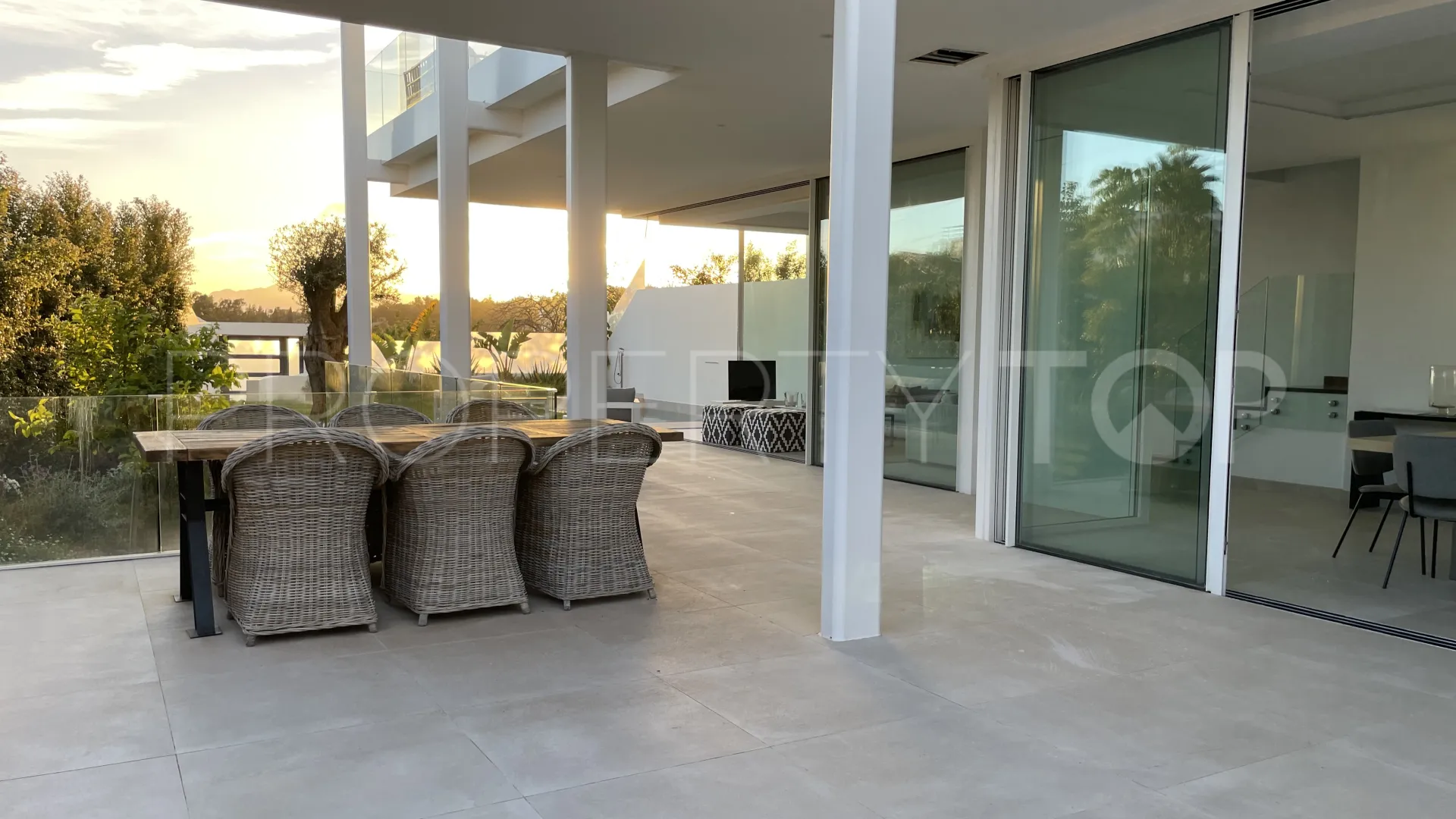 Valdeolletas, villa en venta