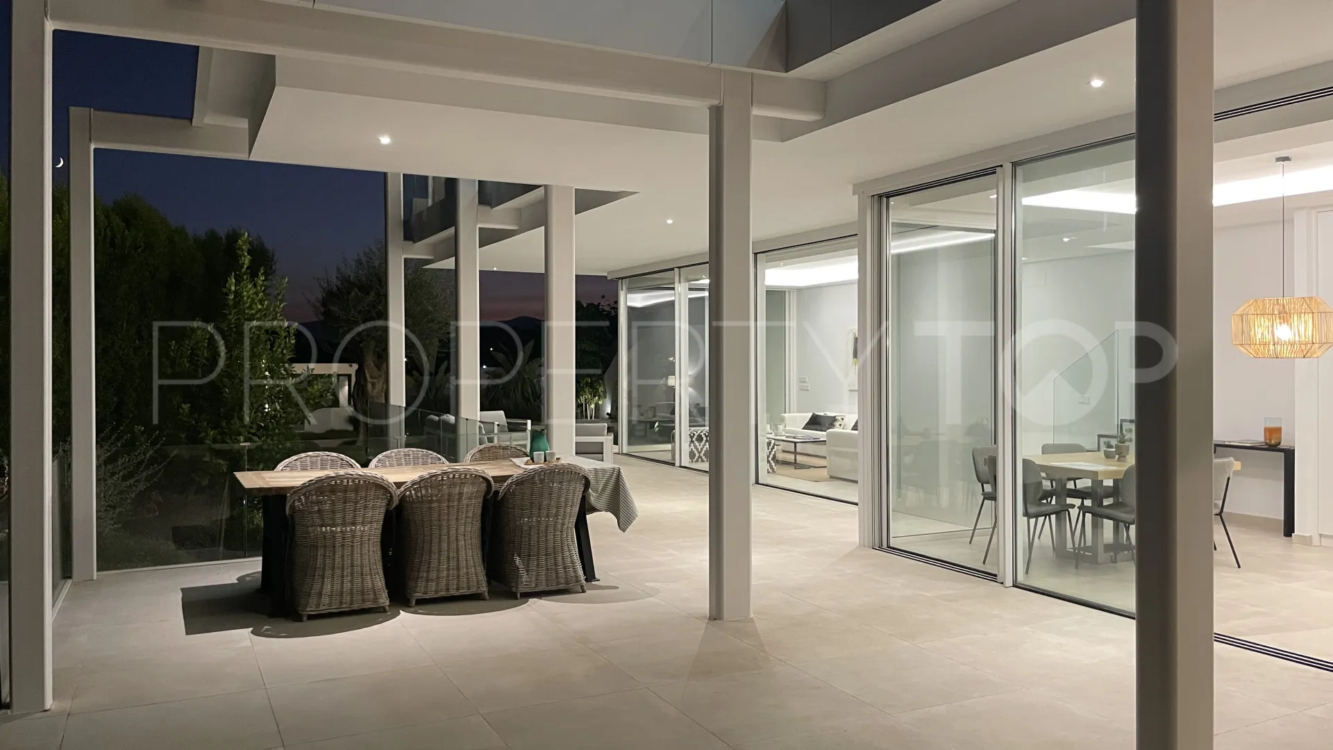 Valdeolletas, villa en venta