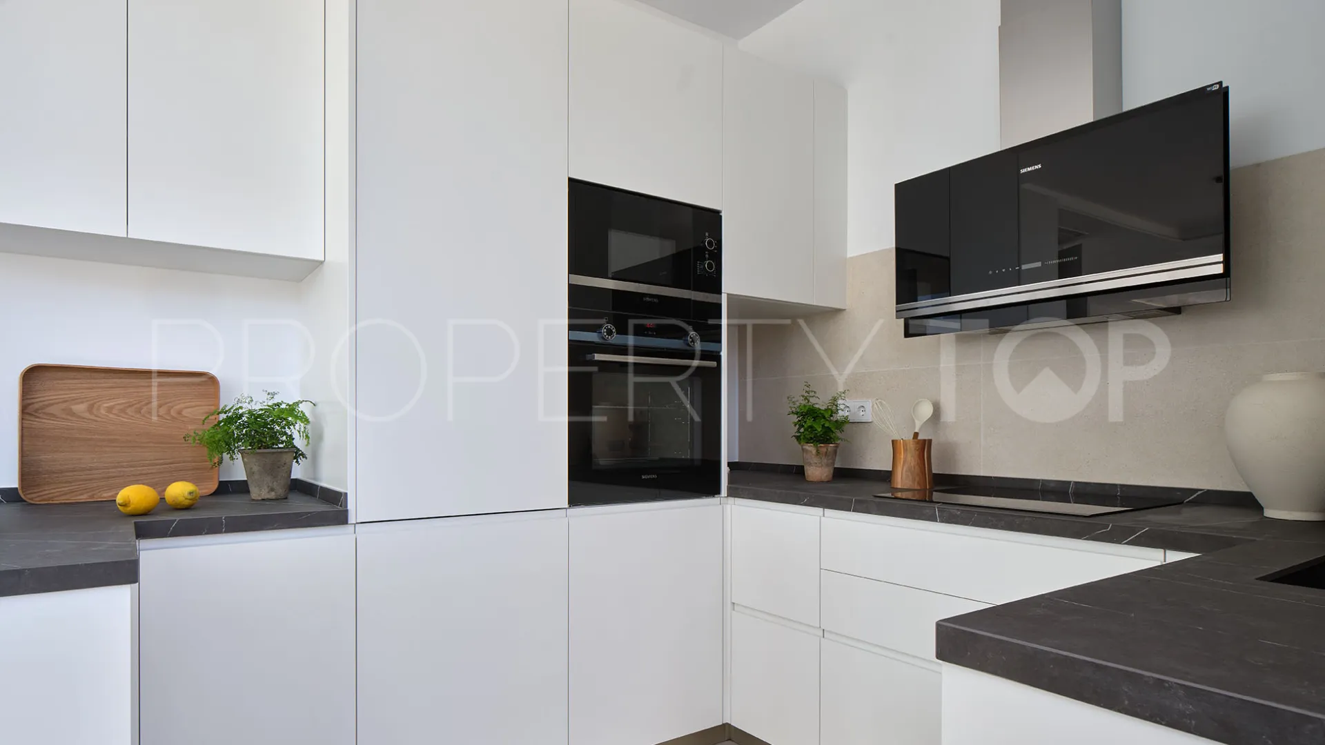 Valdeolletas, villa en venta