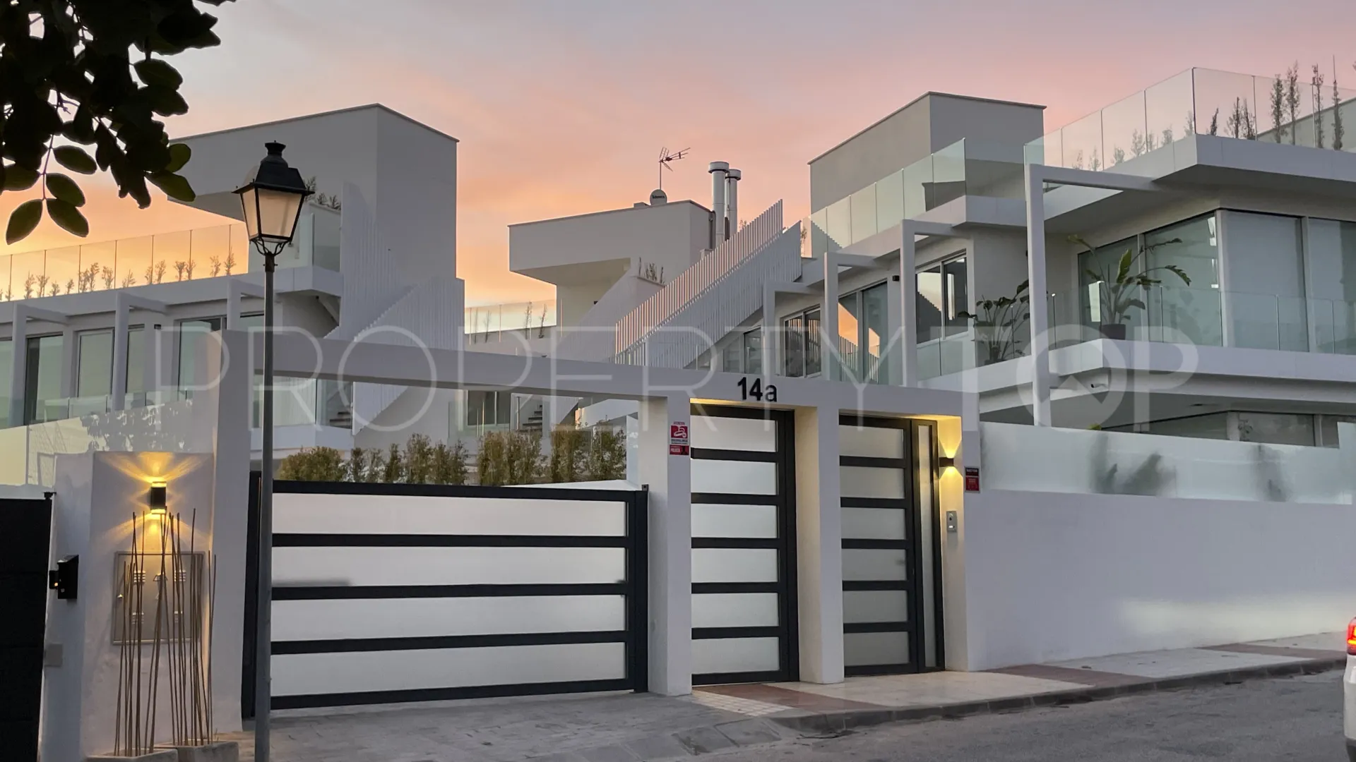 Valdeolletas, villa en venta