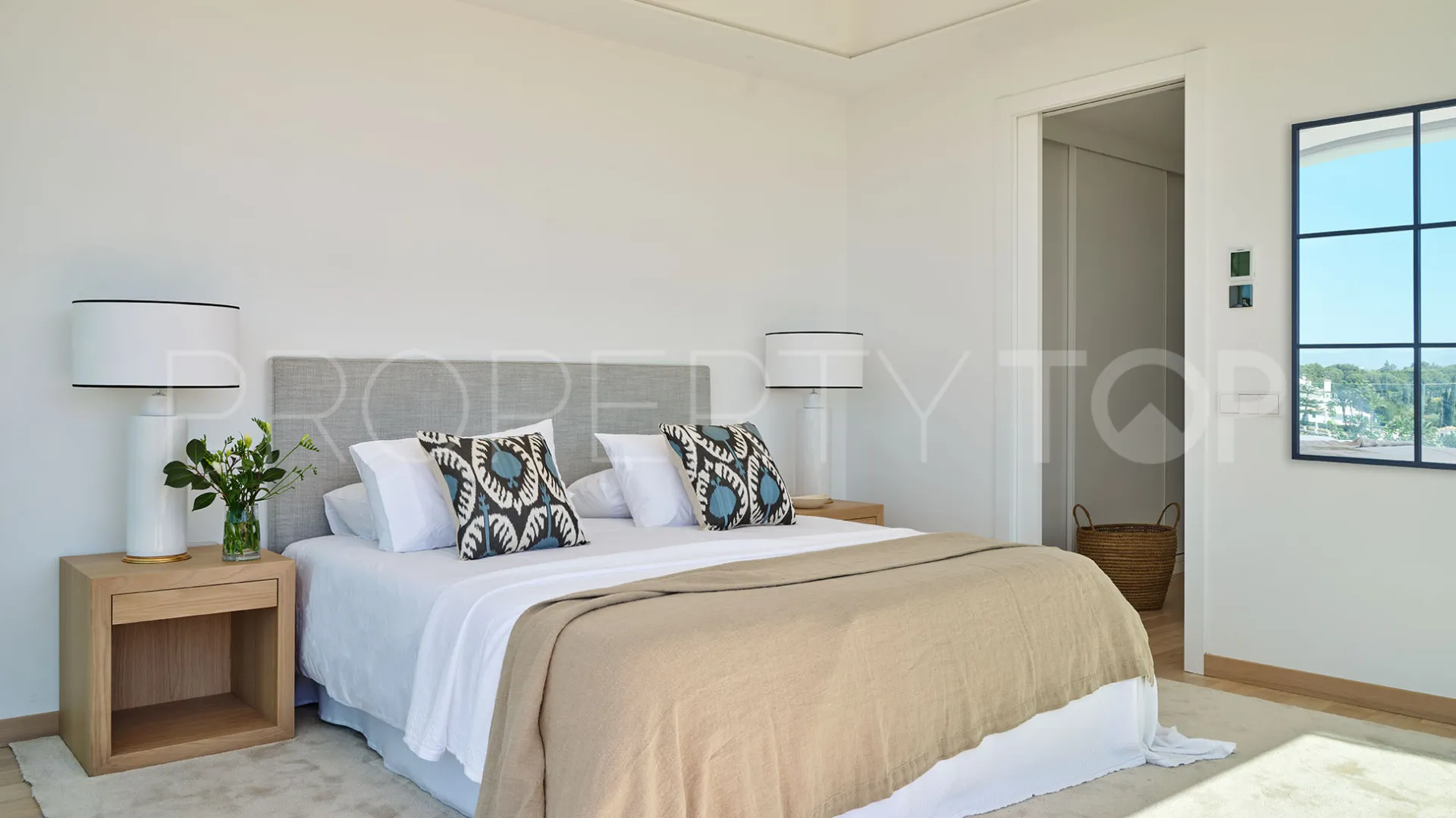 Valdeolletas, villa en venta