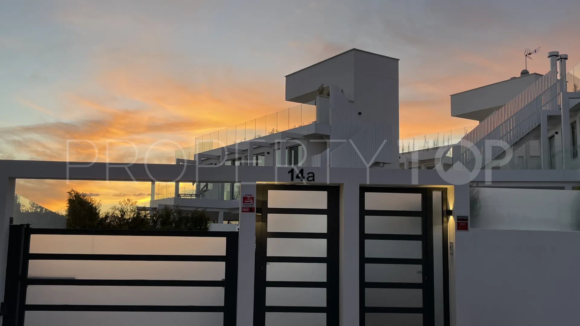 Valdeolletas, villa en venta