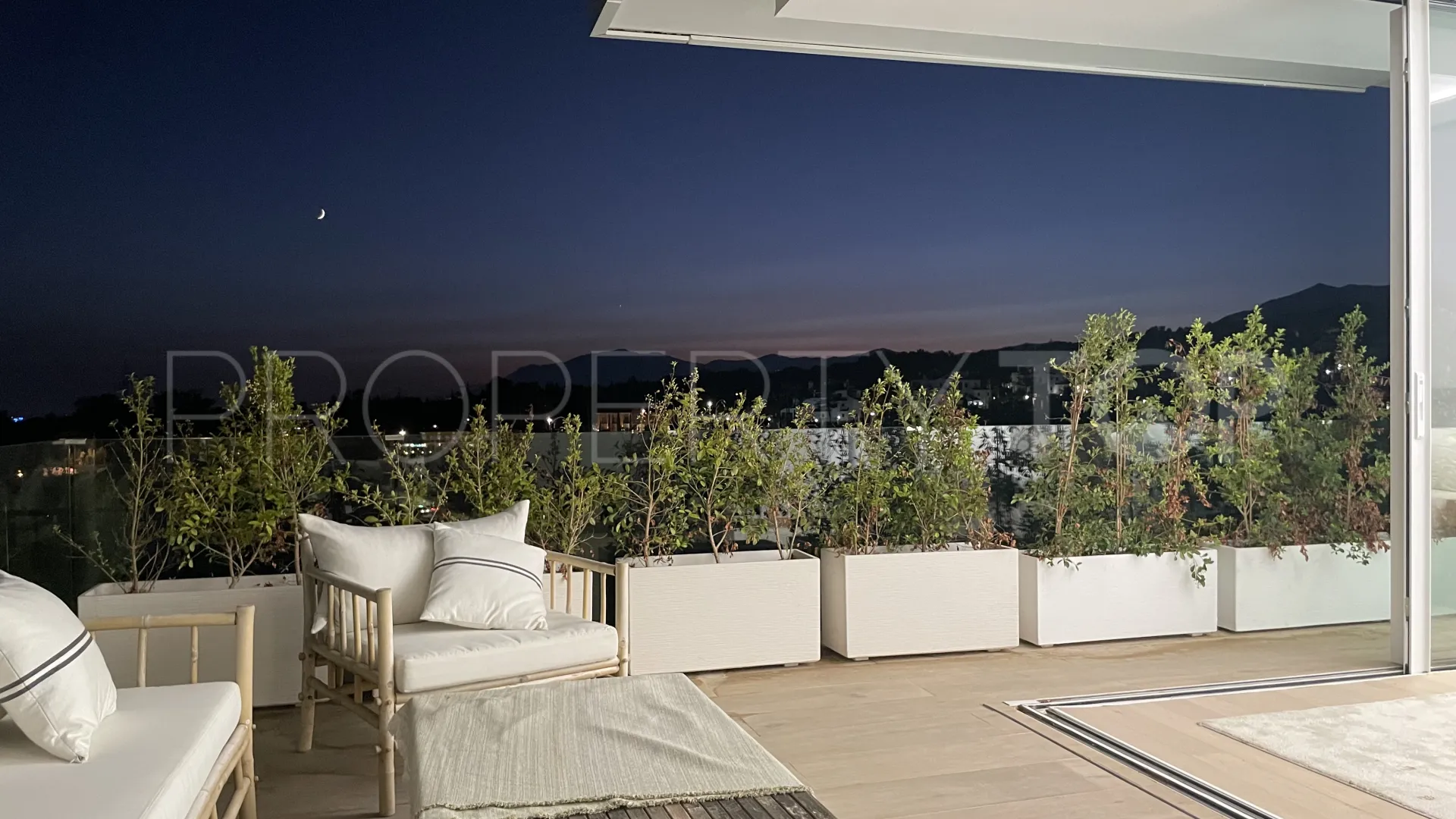 Valdeolletas, villa en venta