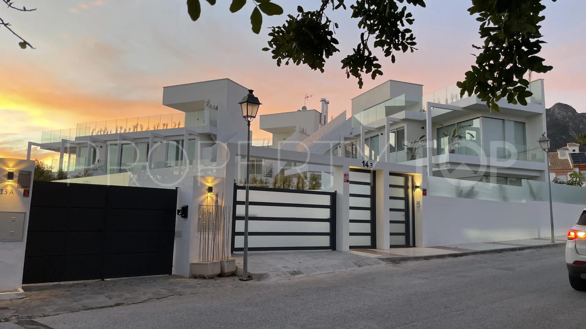 Valdeolletas, villa en venta