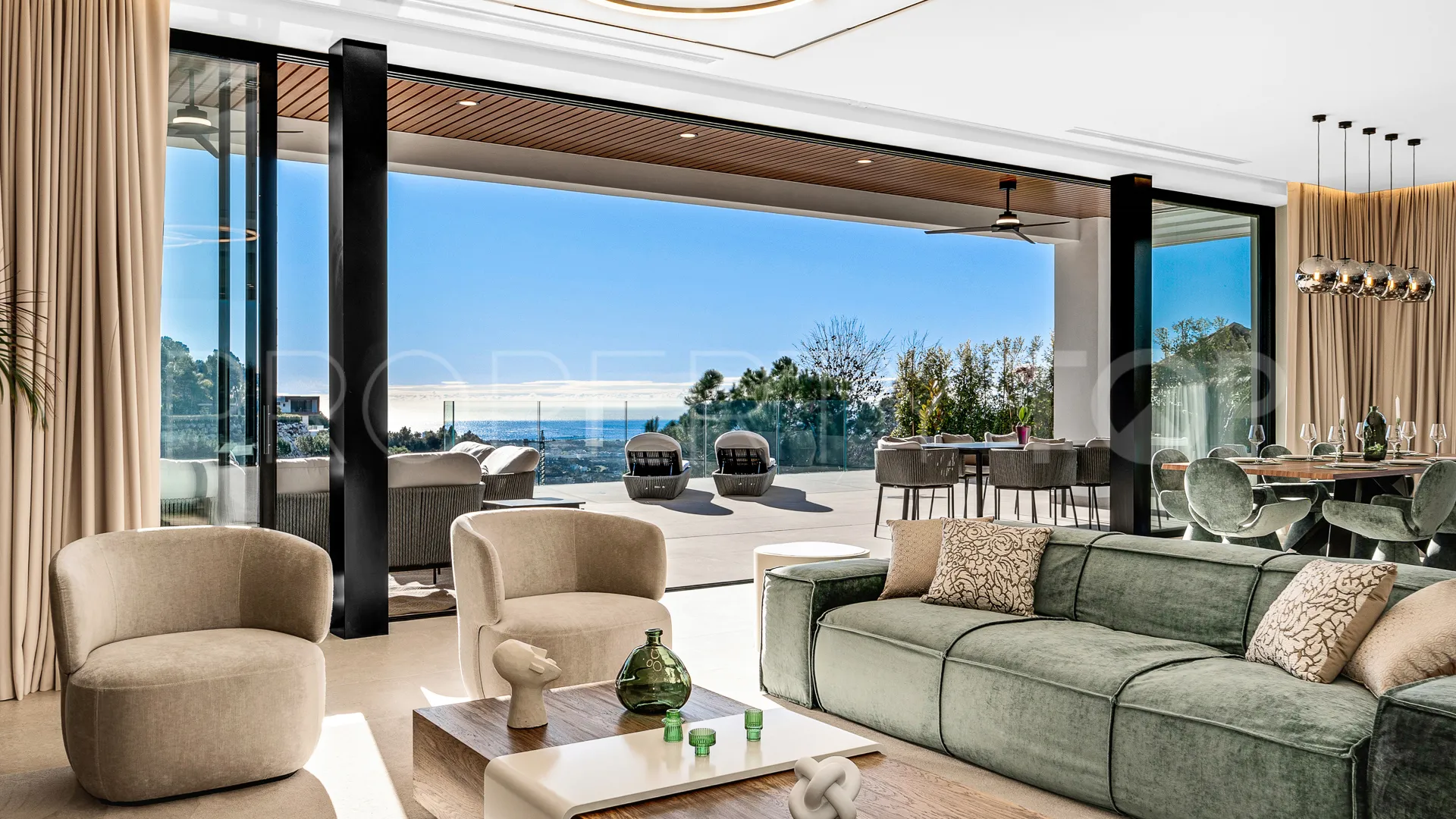 For sale villa in El Madroñal with 6 bedrooms