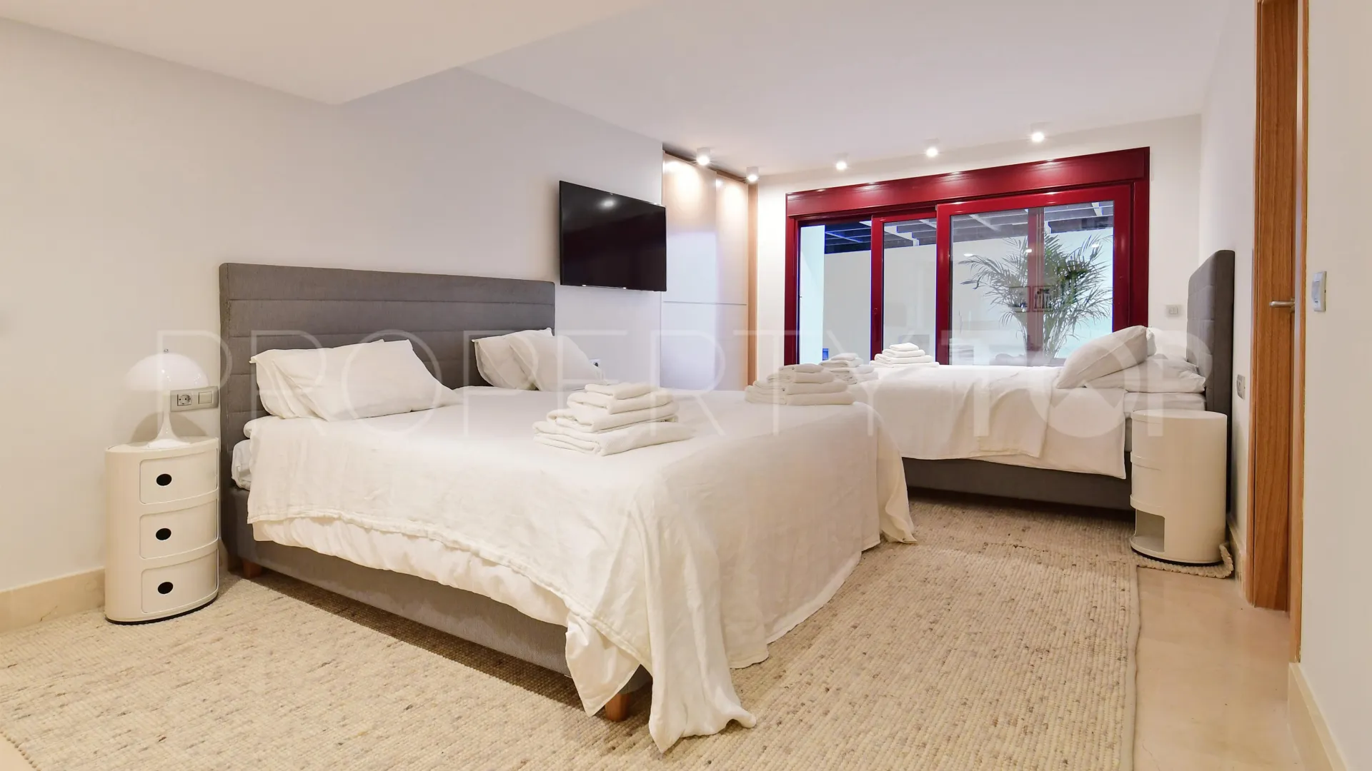 Nueva Andalucia, villa en venta