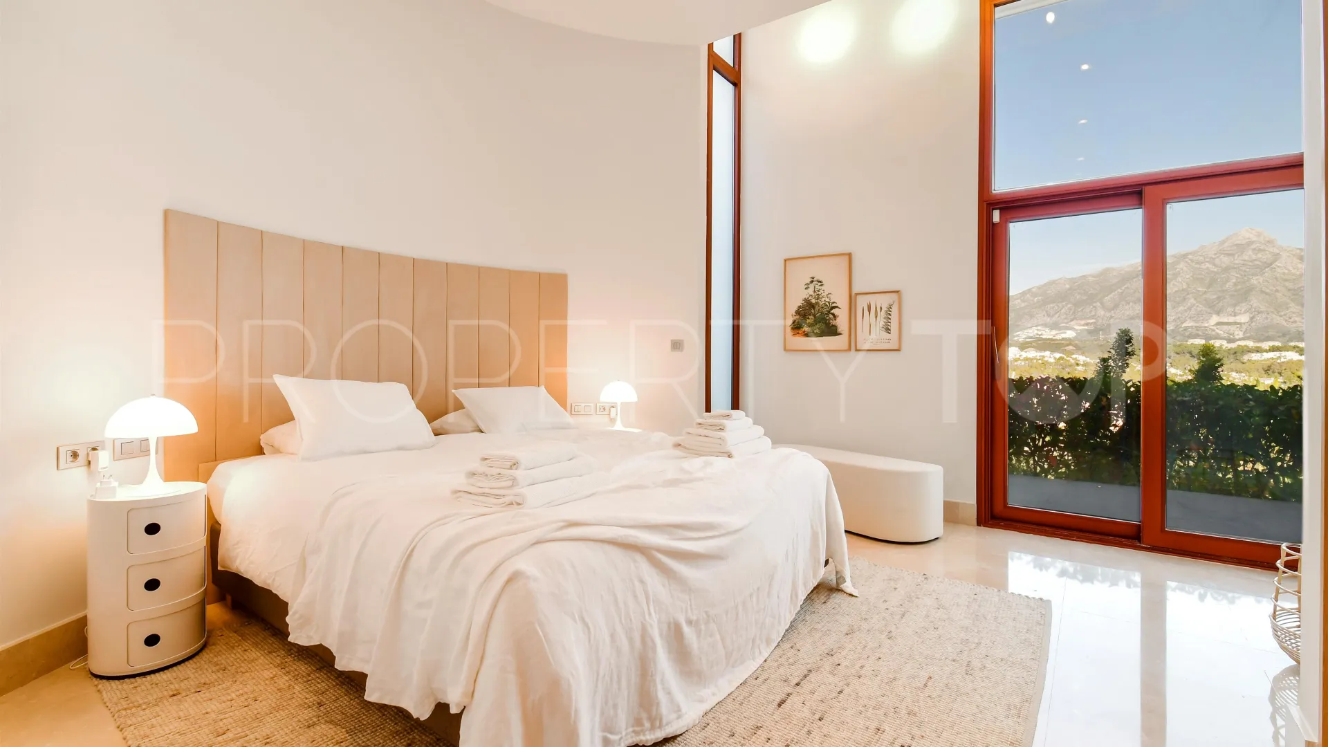 Nueva Andalucia, villa en venta