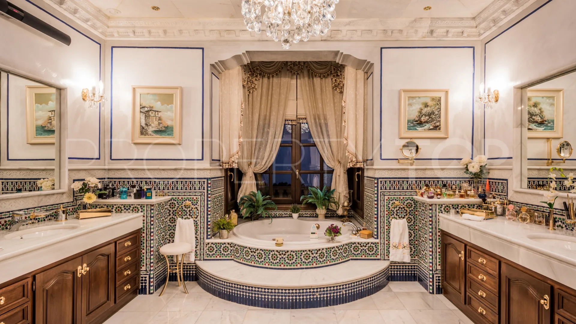 Sierra Blanca, villa en venta