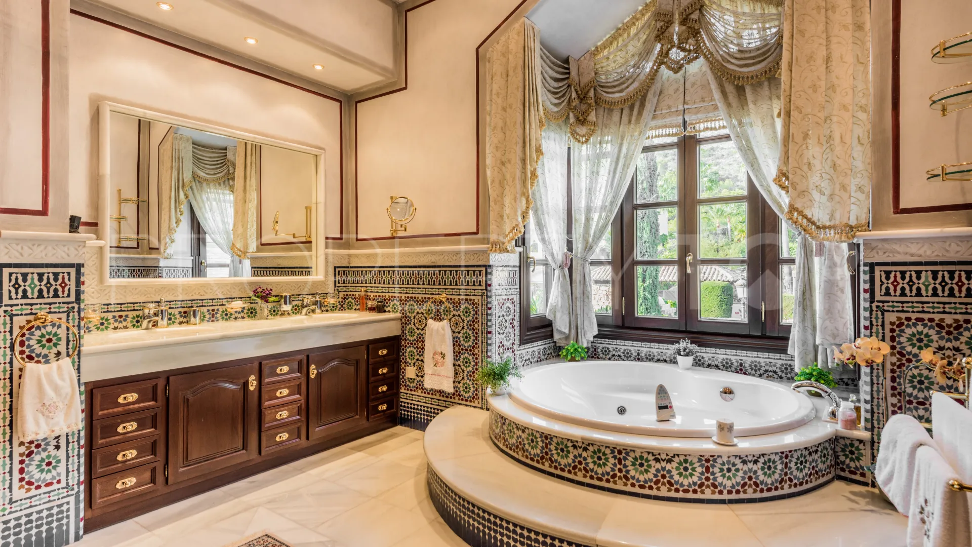 Sierra Blanca, villa en venta