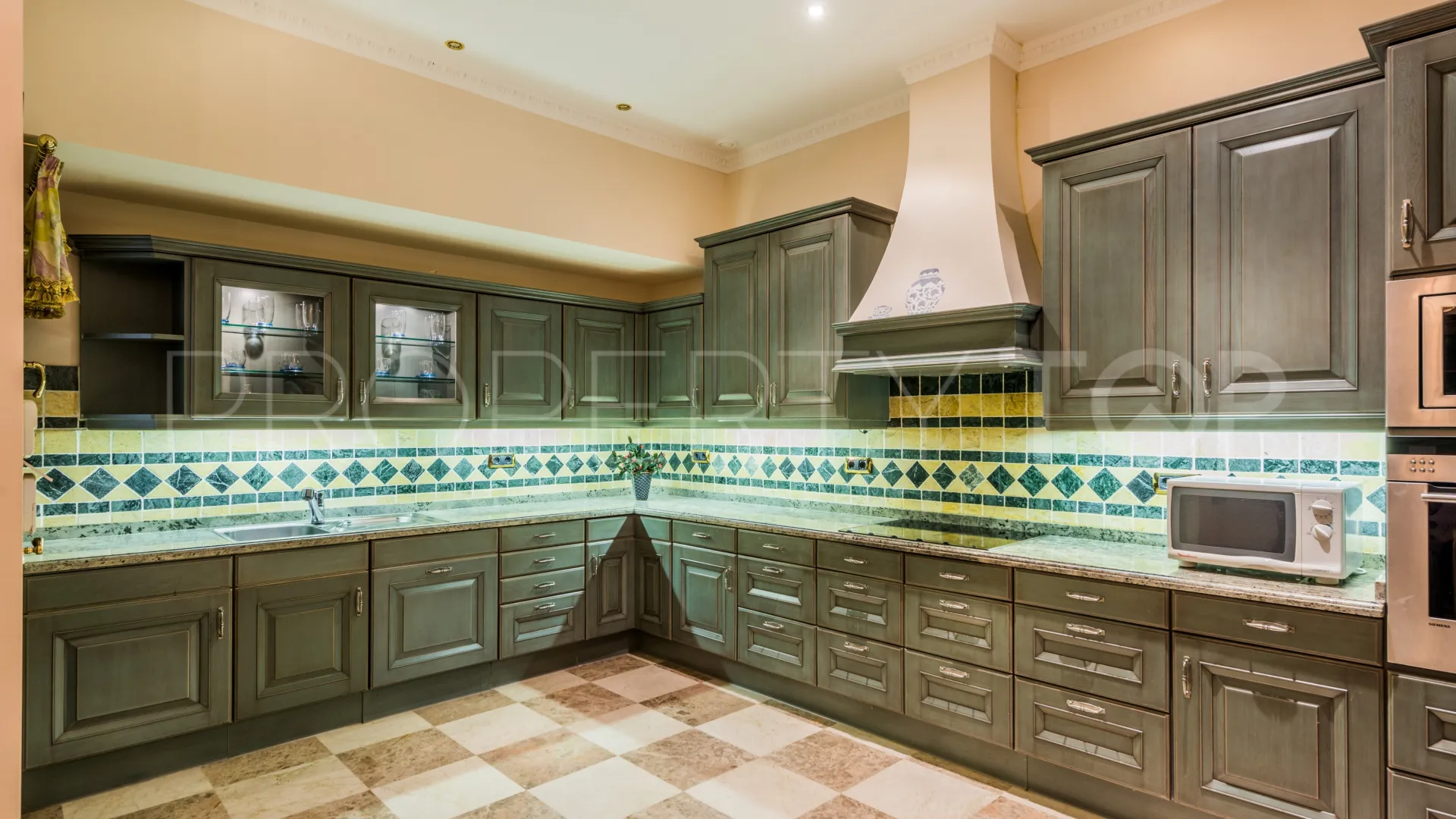 Sierra Blanca, villa en venta